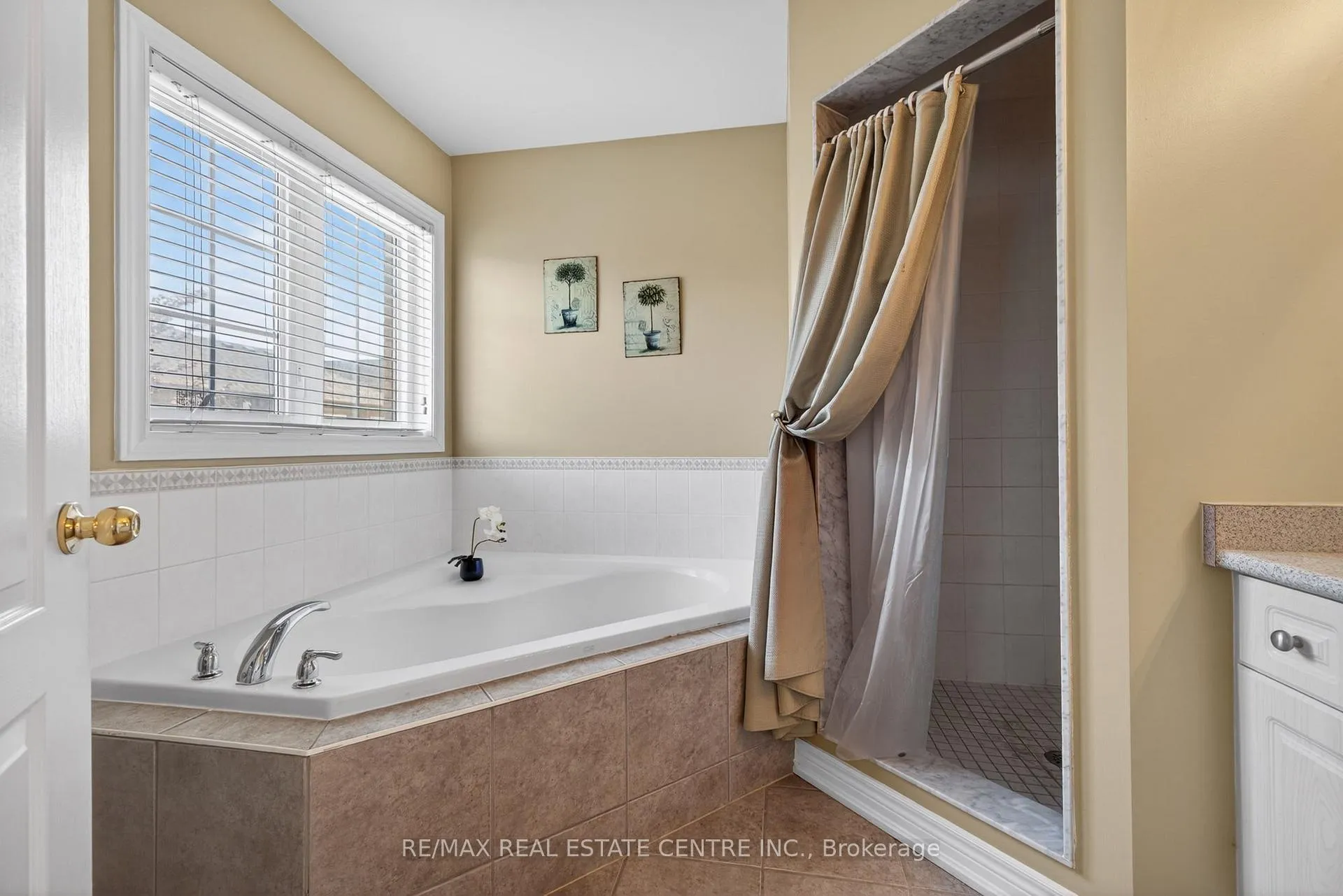 Photo 29 of 1022 Laidlaw Drive, Milton, Clarke — HOMEH