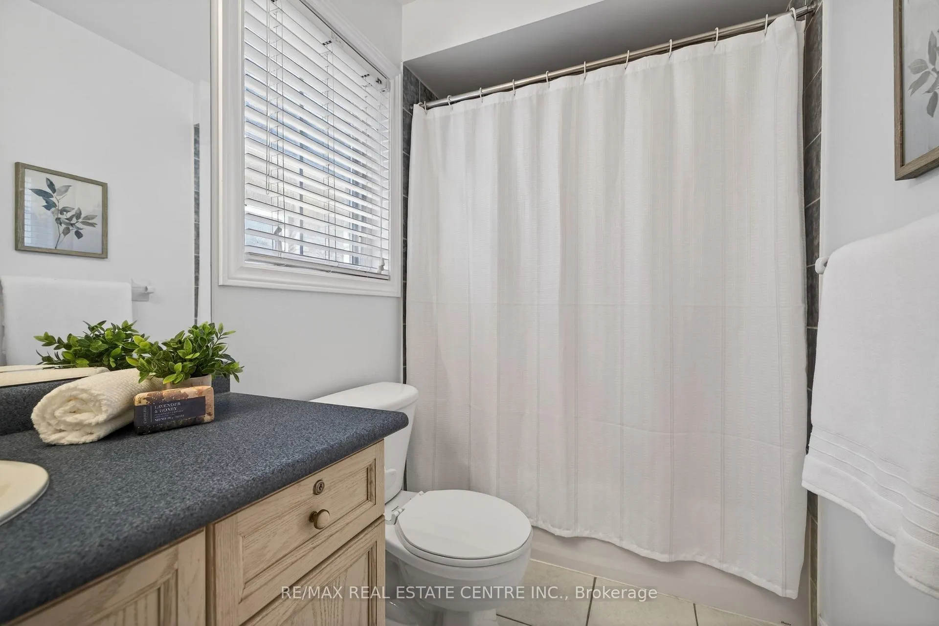 Photo 33 of 1022 Laidlaw Drive, Milton, Clarke — HOMEH