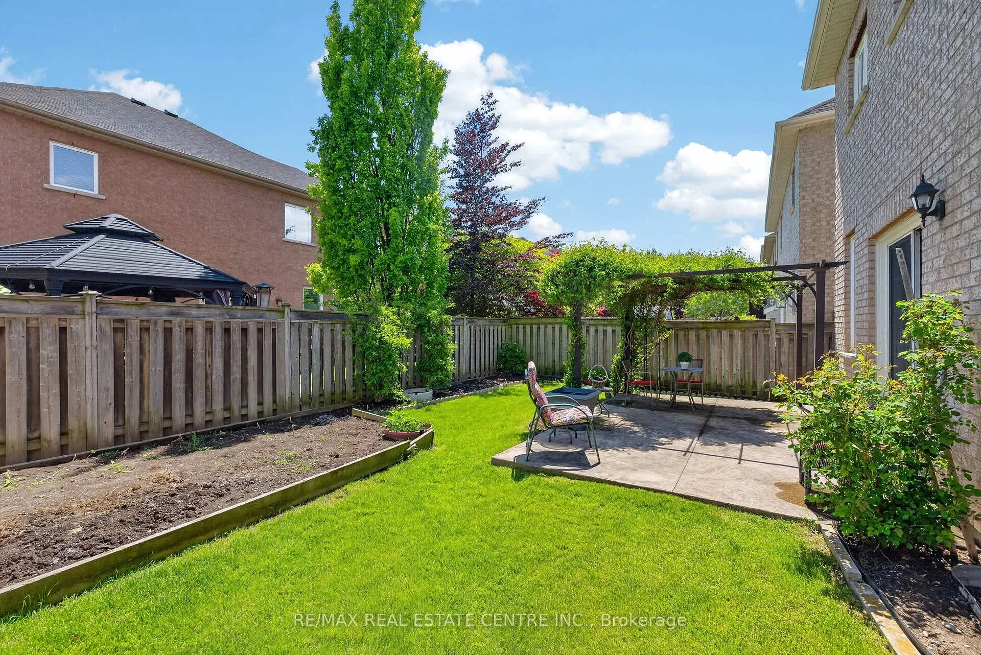 Photo 46 of 1022 Laidlaw Drive, Milton, Clarke — HOMEH