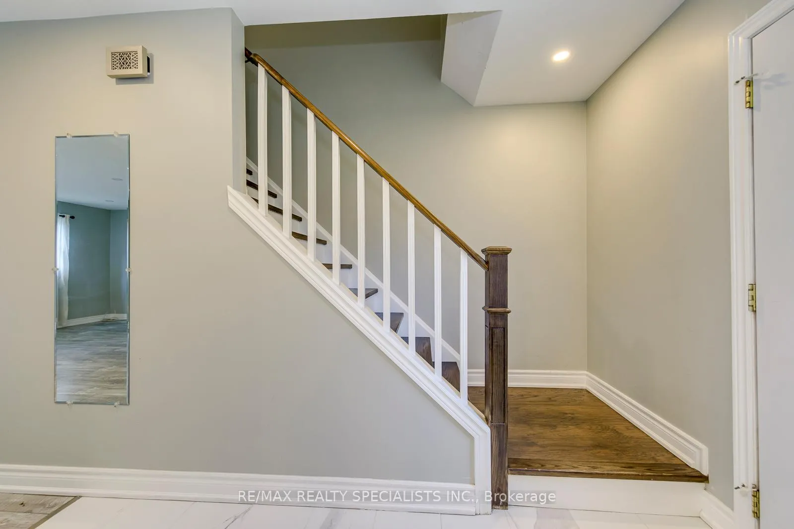 Photo 17 of Unit 100, 93 Hansen Road, Brampton, Madoc — HOMEH
