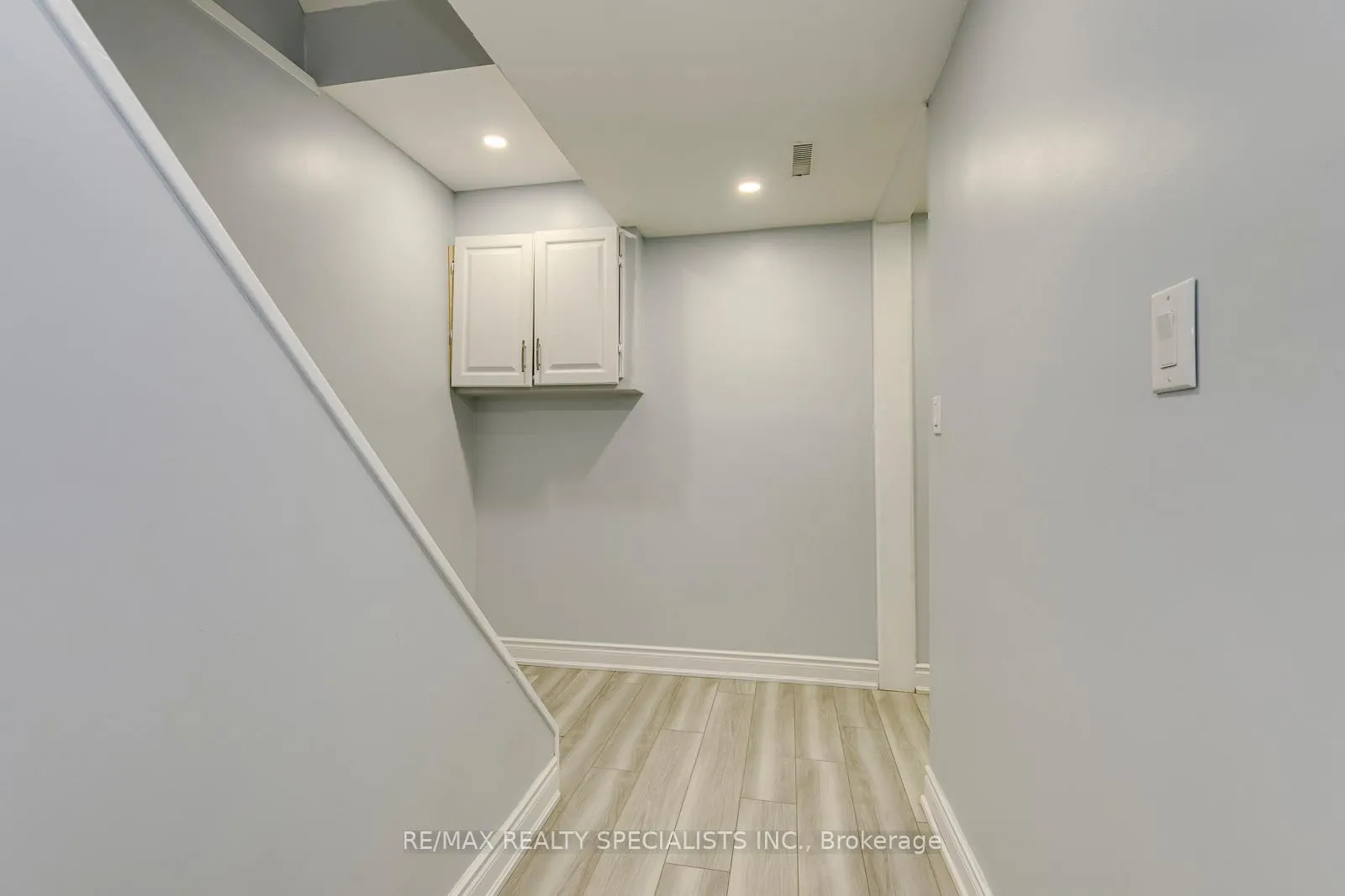 Photo 27 of Unit 100, 93 Hansen Road, Brampton, Madoc — HOMEH