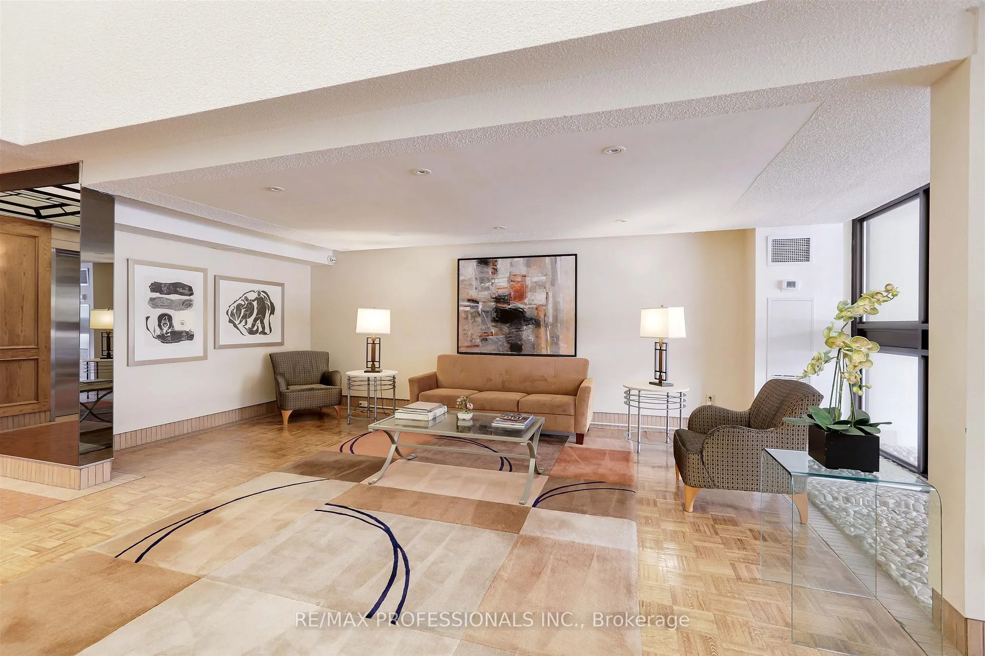 Photo 4 of Unit 122, 80 Quebec Avenue, Toronto, High Park North — HOMEH