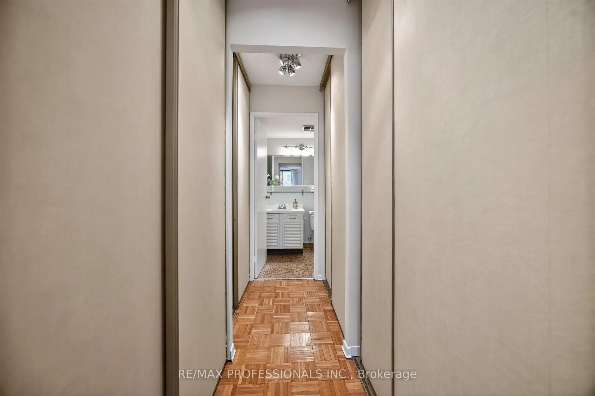 Photo 22 of Unit 122, 80 Quebec Avenue, Toronto, High Park North — HOMEH