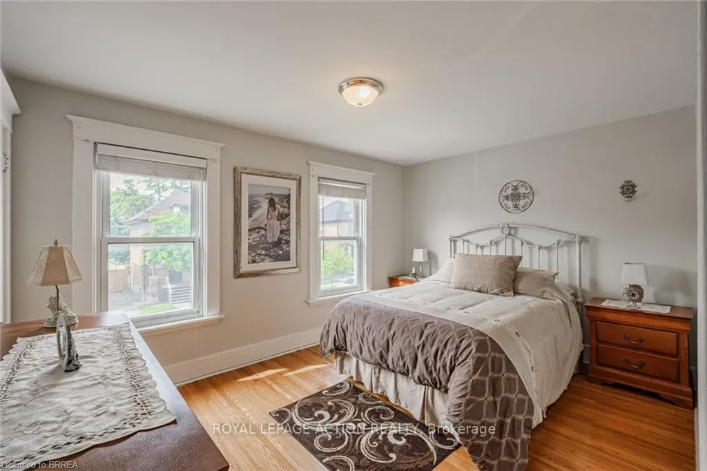 Photo 22 of 110 Arthur Street, Brantford — HOMEH