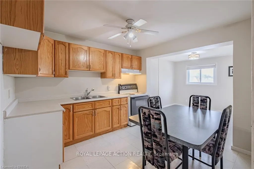 Photo 28 of 110 Arthur Street, Brantford — HOMEH