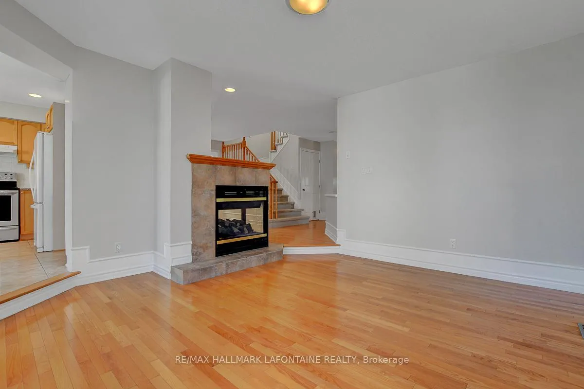 Photo 11 of 919 Scala Avenue, Ottawa, Notting Hill/Summerside — HOMEH