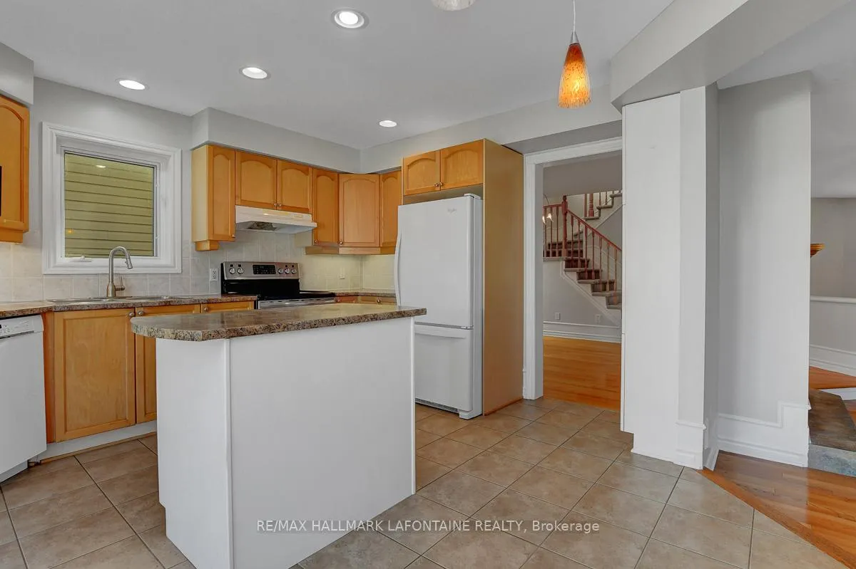 Photo 14 of 919 Scala Avenue, Ottawa, Notting Hill/Summerside — HOMEH