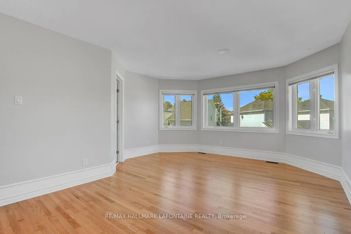 Photo 19 of 919 Scala Avenue, Ottawa, Notting Hill/Summerside — HOMEH