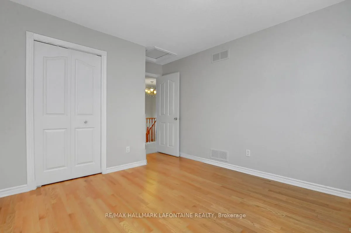 Photo 27 of 919 Scala Avenue, Ottawa, Notting Hill/Summerside — HOMEH