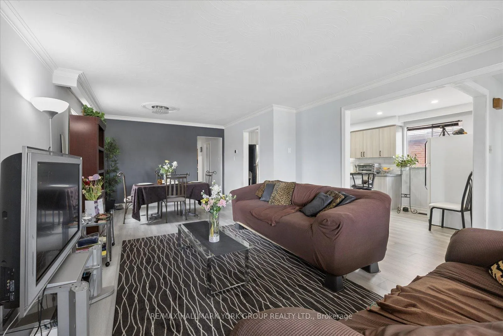 Photo 8 of 30 Briarbluff Avenue, Scarborough, West Hill — HOMEH