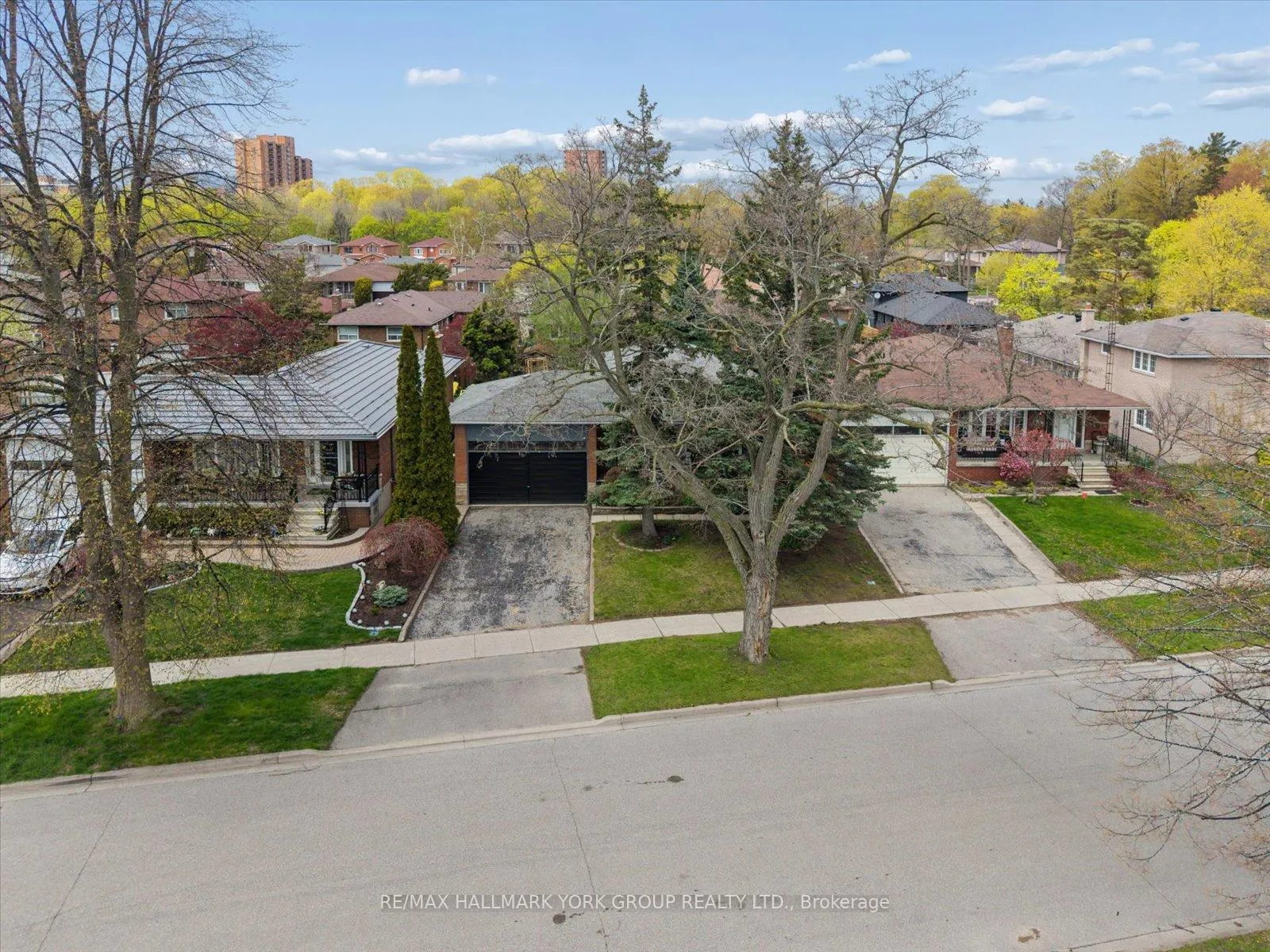 Photo 43 of 30 Briarbluff Avenue, Scarborough, West Hill — HOMEH