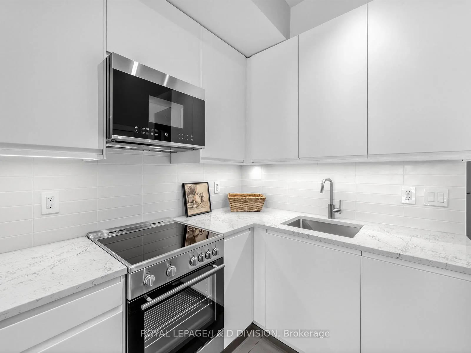 Photo 10 of Unit 1008, 170 Fort York Boulevard, Toronto, Waterfront Communities — HOMEH