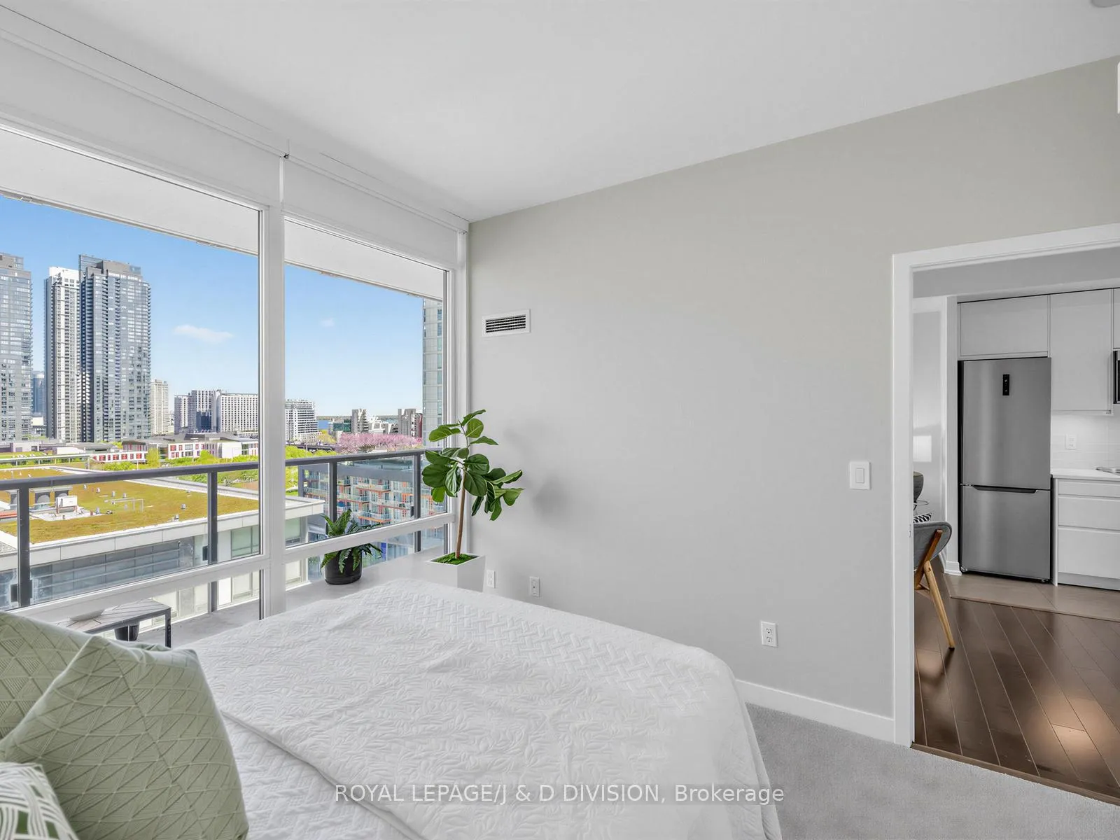 Photo 13 of Unit 1008, 170 Fort York Boulevard, Toronto, Waterfront Communities — HOMEH