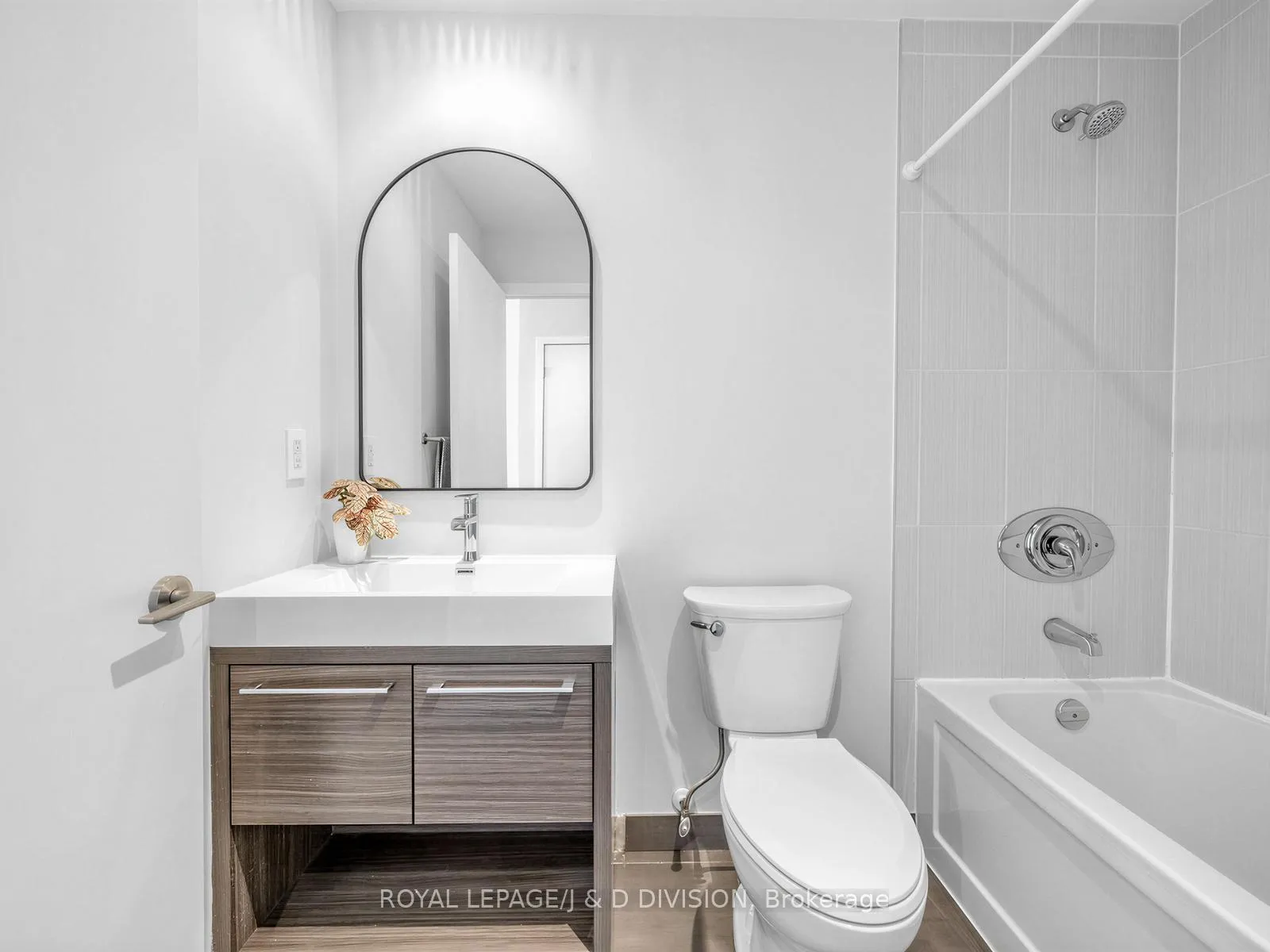Photo 15 of Unit 1008, 170 Fort York Boulevard, Toronto, Waterfront Communities — HOMEH