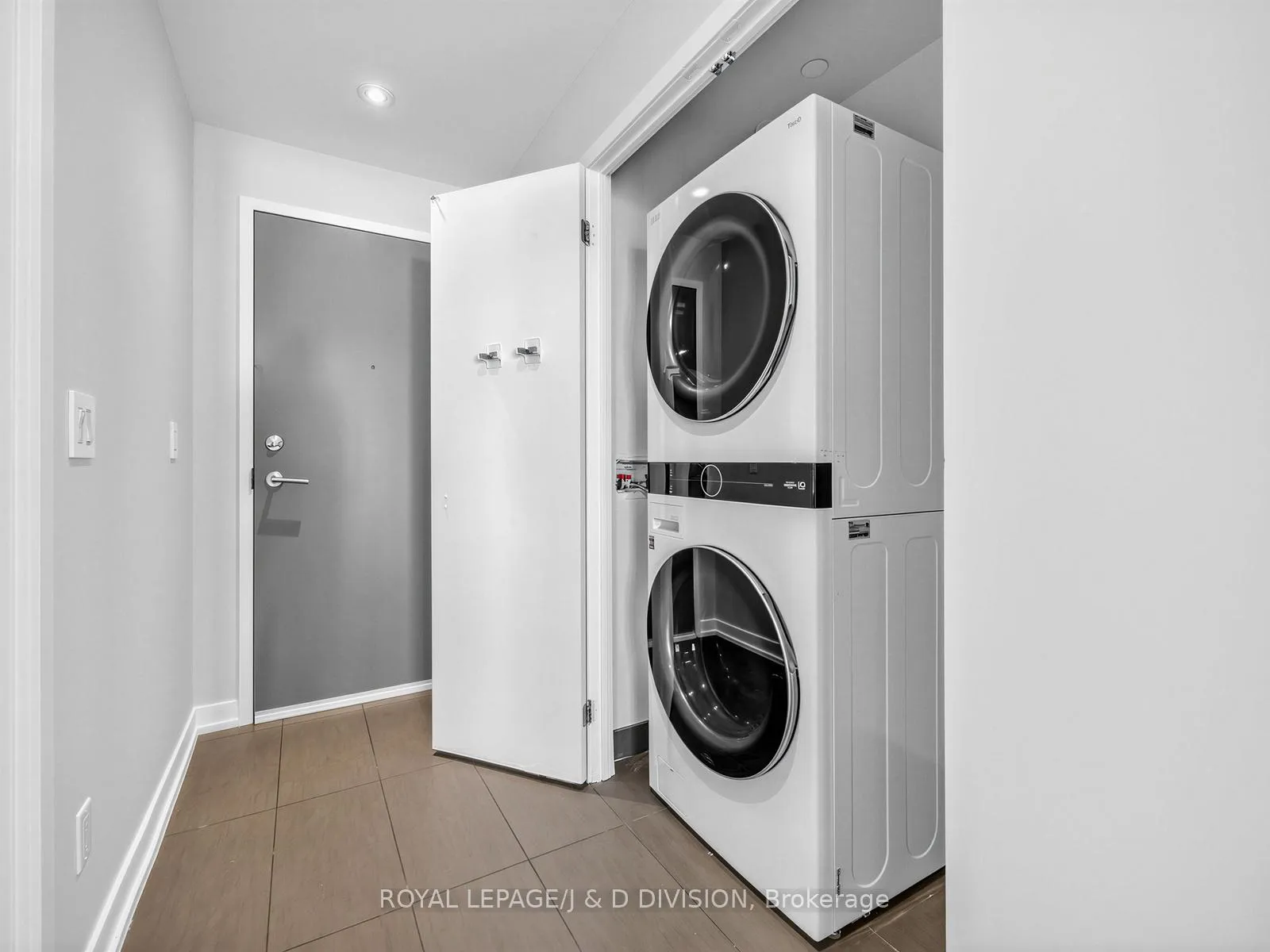 Photo 16 of Unit 1008, 170 Fort York Boulevard, Toronto, Waterfront Communities — HOMEH