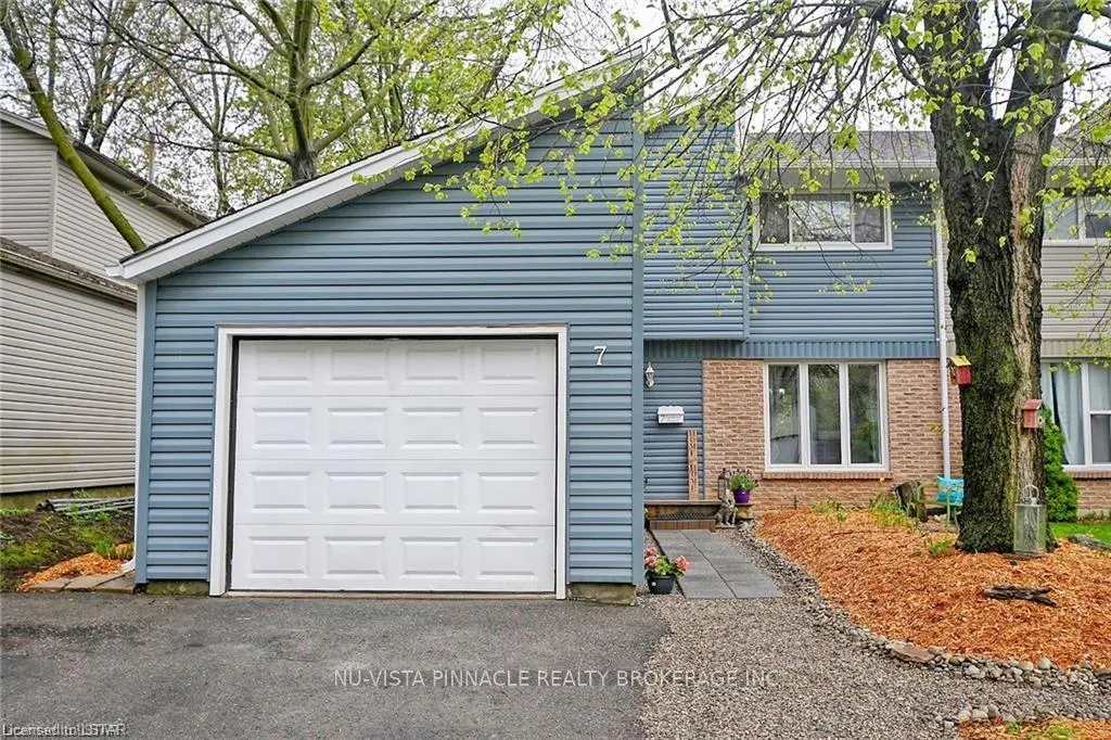 Photo 1 of 7 Ranchwood Crescent, London, North F — HOMEH