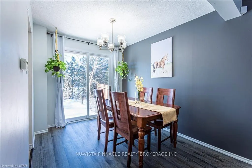 Photo 7 of 7 Ranchwood Crescent, London, North F — HOMEH