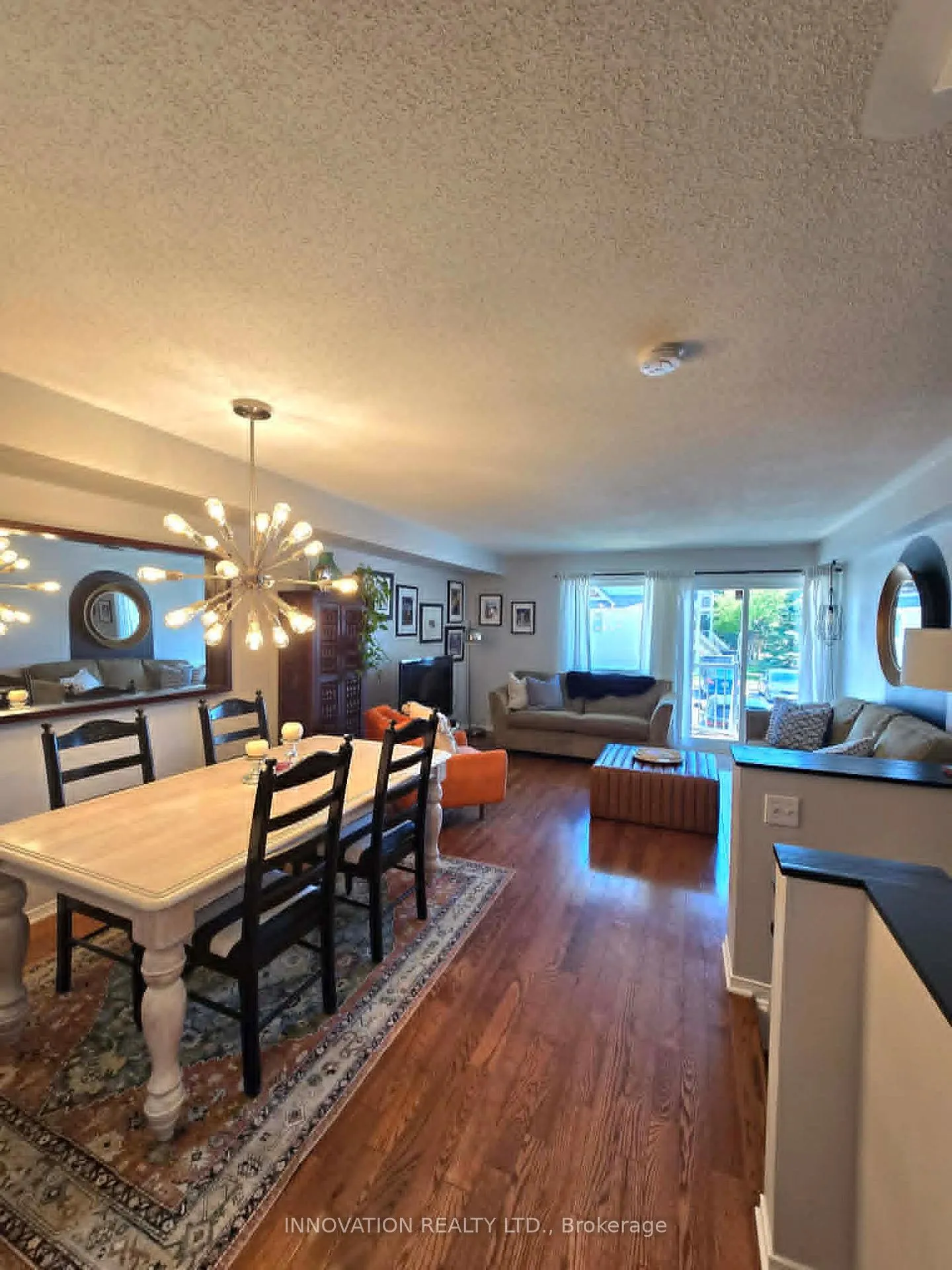 Photo 7 of 466 Hillsboro Private, Ottawa, Kanata - Emerald Meadows/Trailwest — HOMEH
