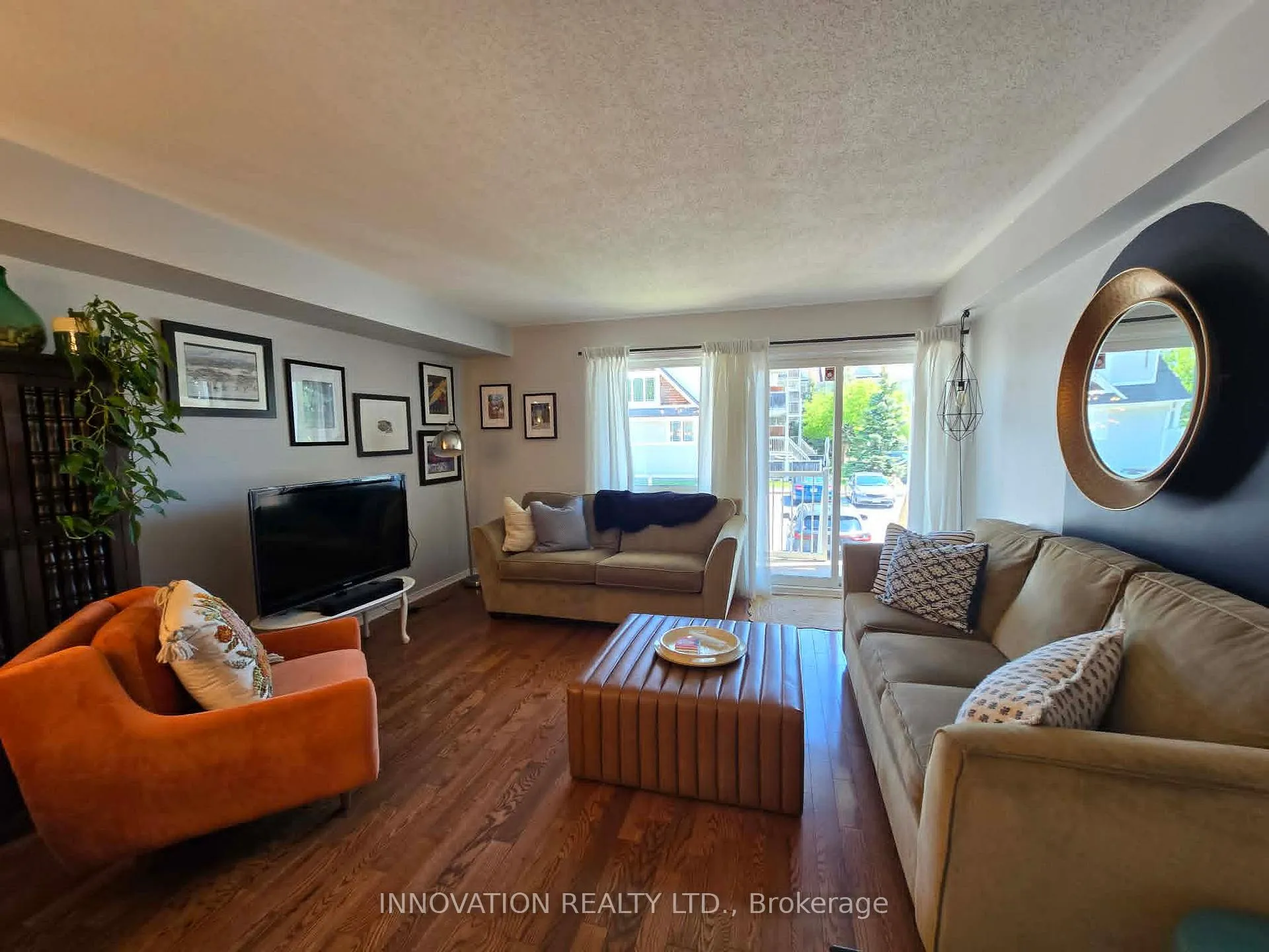 Photo 9 of 466 Hillsboro Private, Ottawa, Kanata - Emerald Meadows/Trailwest — HOMEH