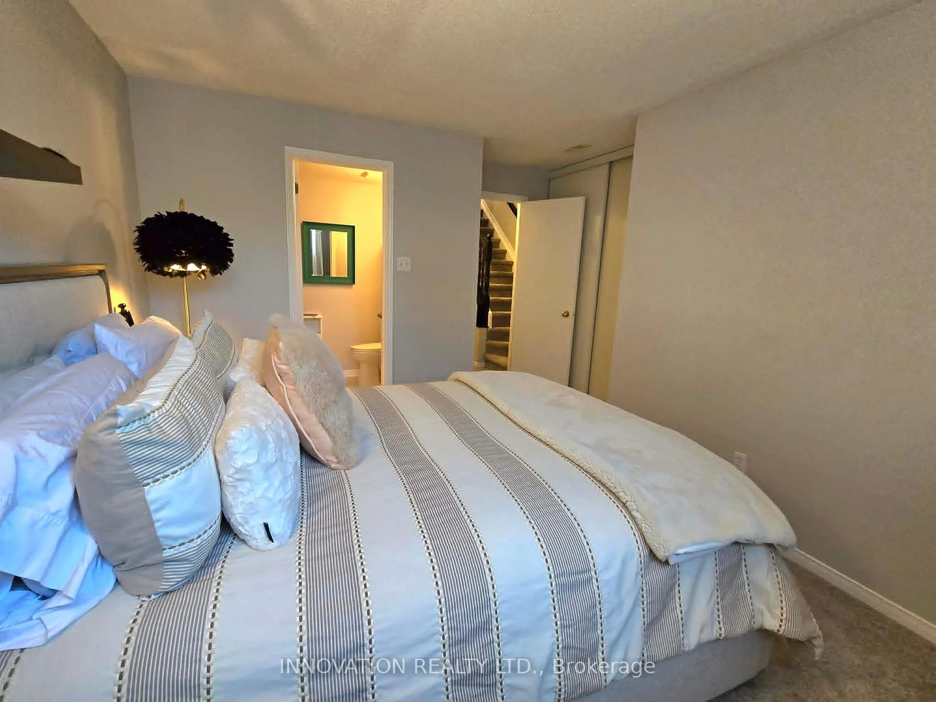 Photo 15 of 466 Hillsboro Private, Ottawa, Kanata - Emerald Meadows/Trailwest — HOMEH