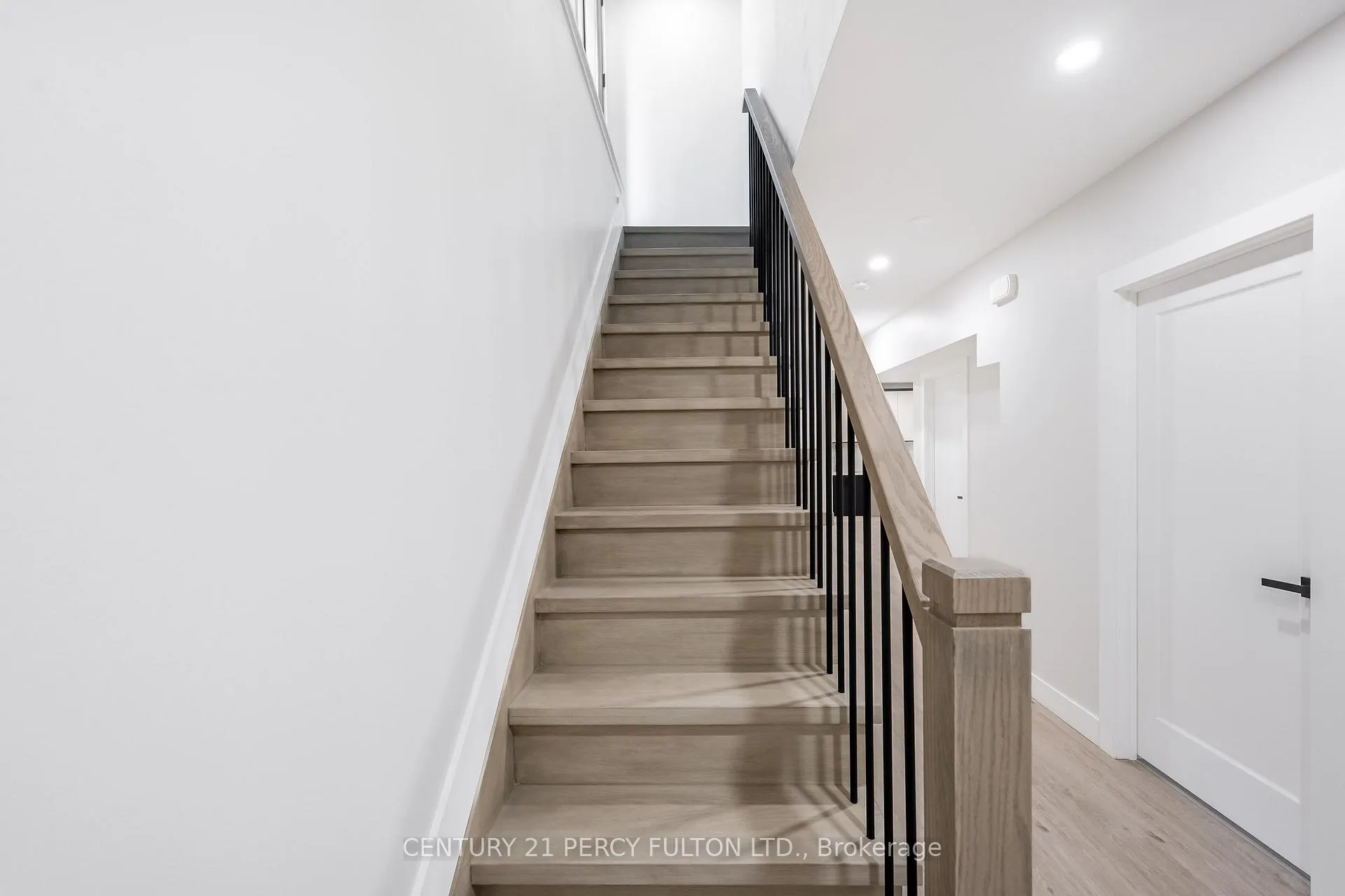 Photo 6 of 13 McKayfield Road, Toronto, Danforth Village-East York — HOMEH