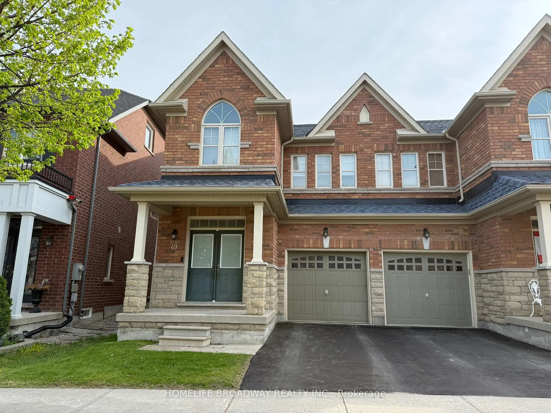 Front of 49 Staglin Court