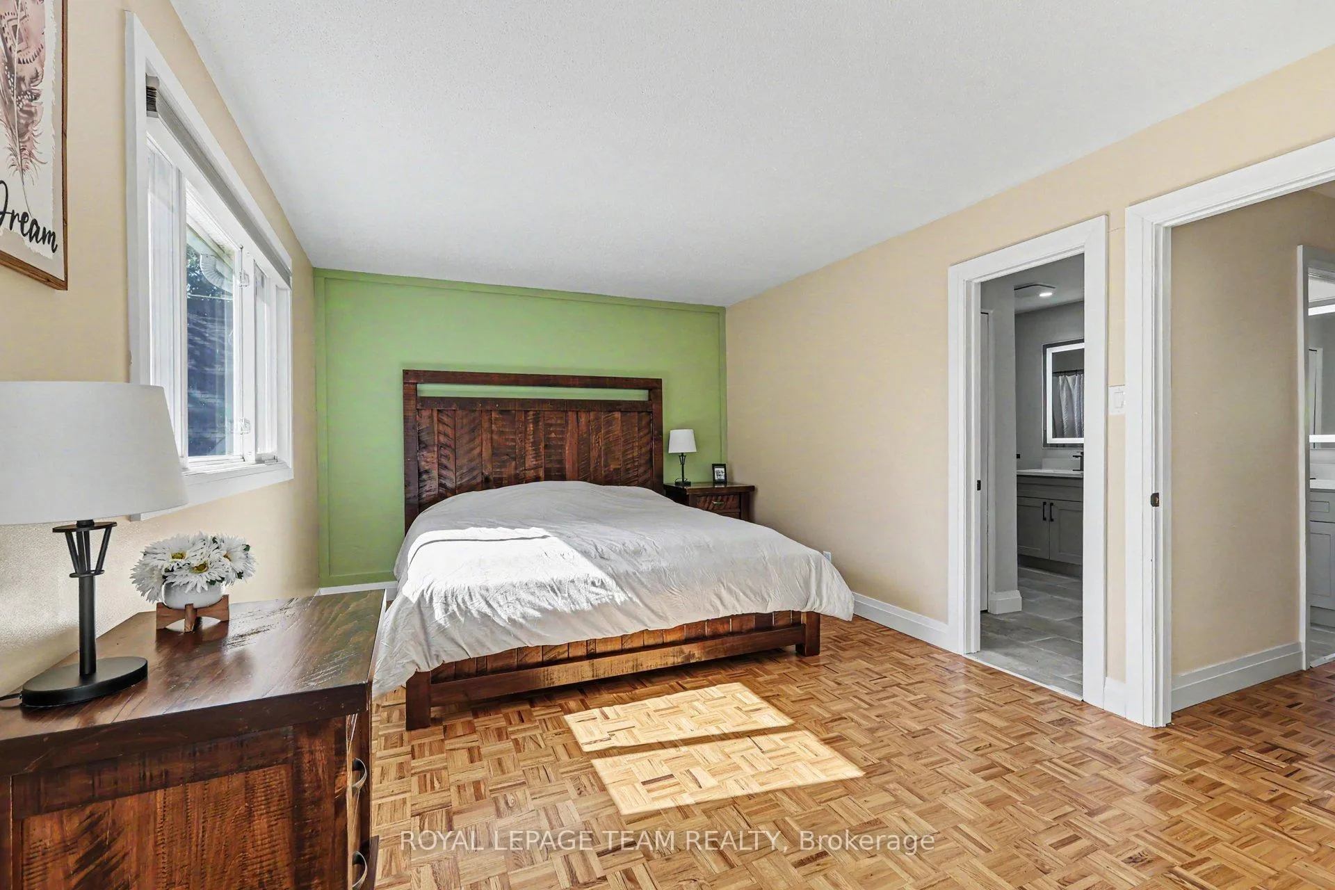 Photo 14 of 495 Edgeworth Avenue, Ottawa, Woodroffe — HOMEH
