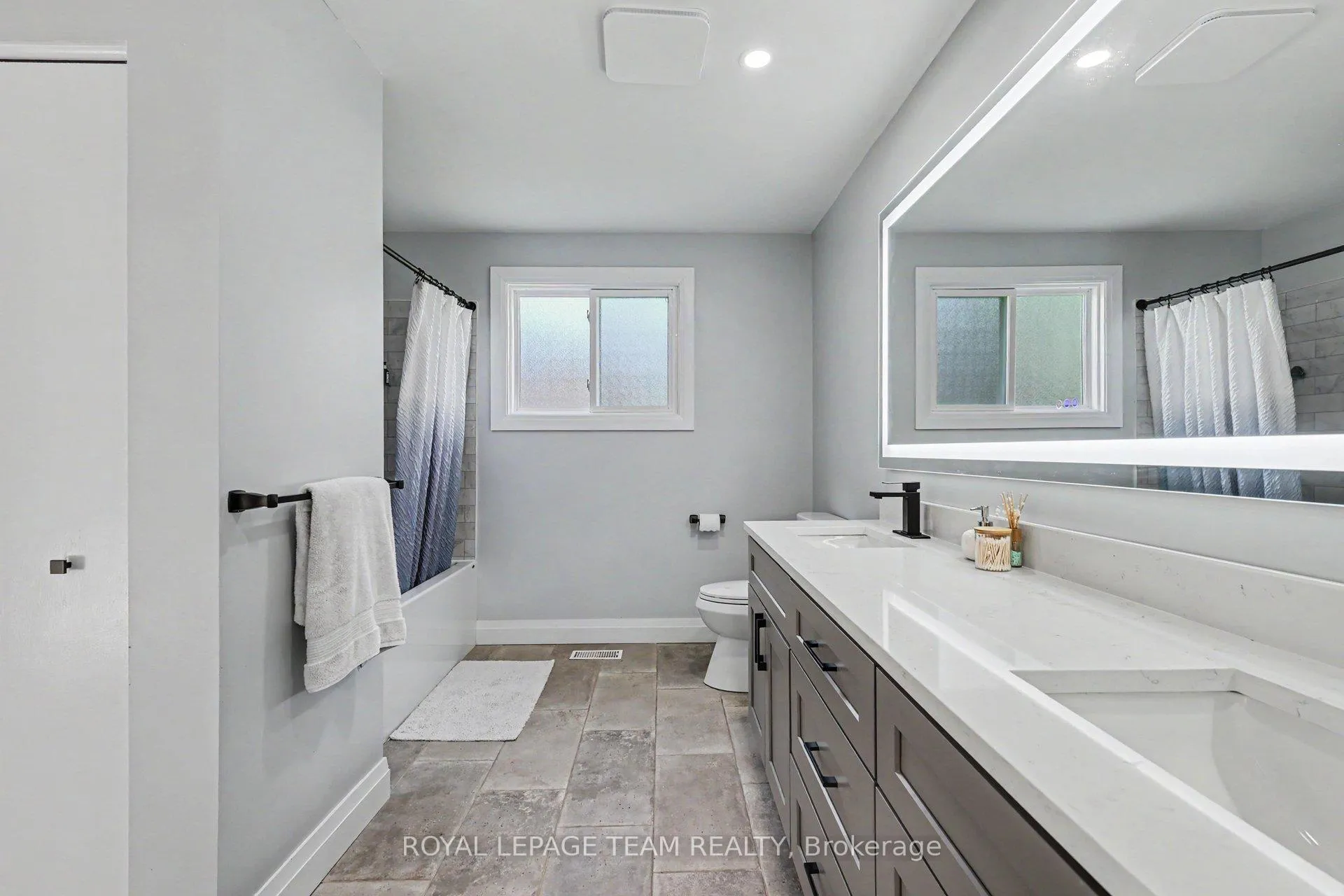 Photo 15 of 495 Edgeworth Avenue, Ottawa, Woodroffe — HOMEH