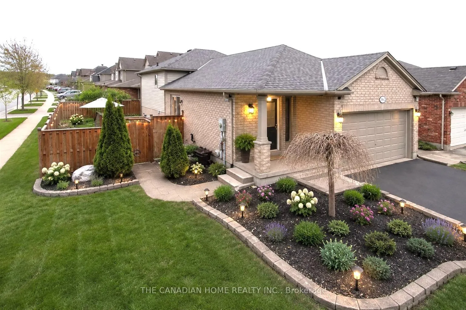 Photo 5 of 2842 Meadowgate Boulevard, London, South U — HOMEH