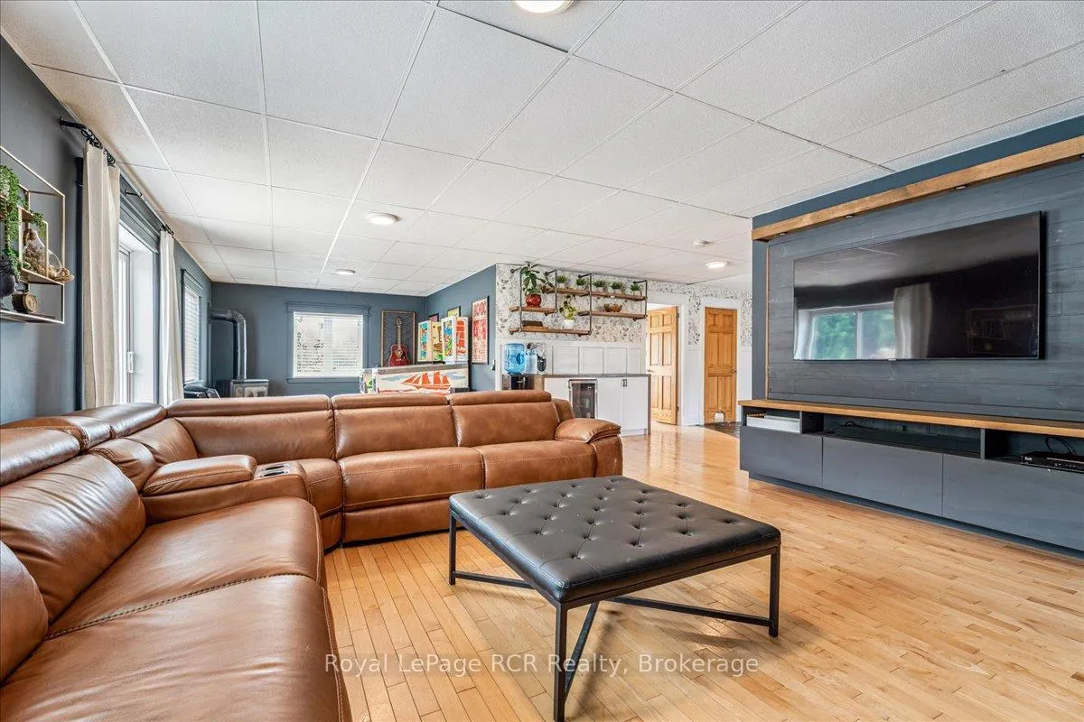 Photo 8 of 350281 Concession A, Meaford — HOMEH
