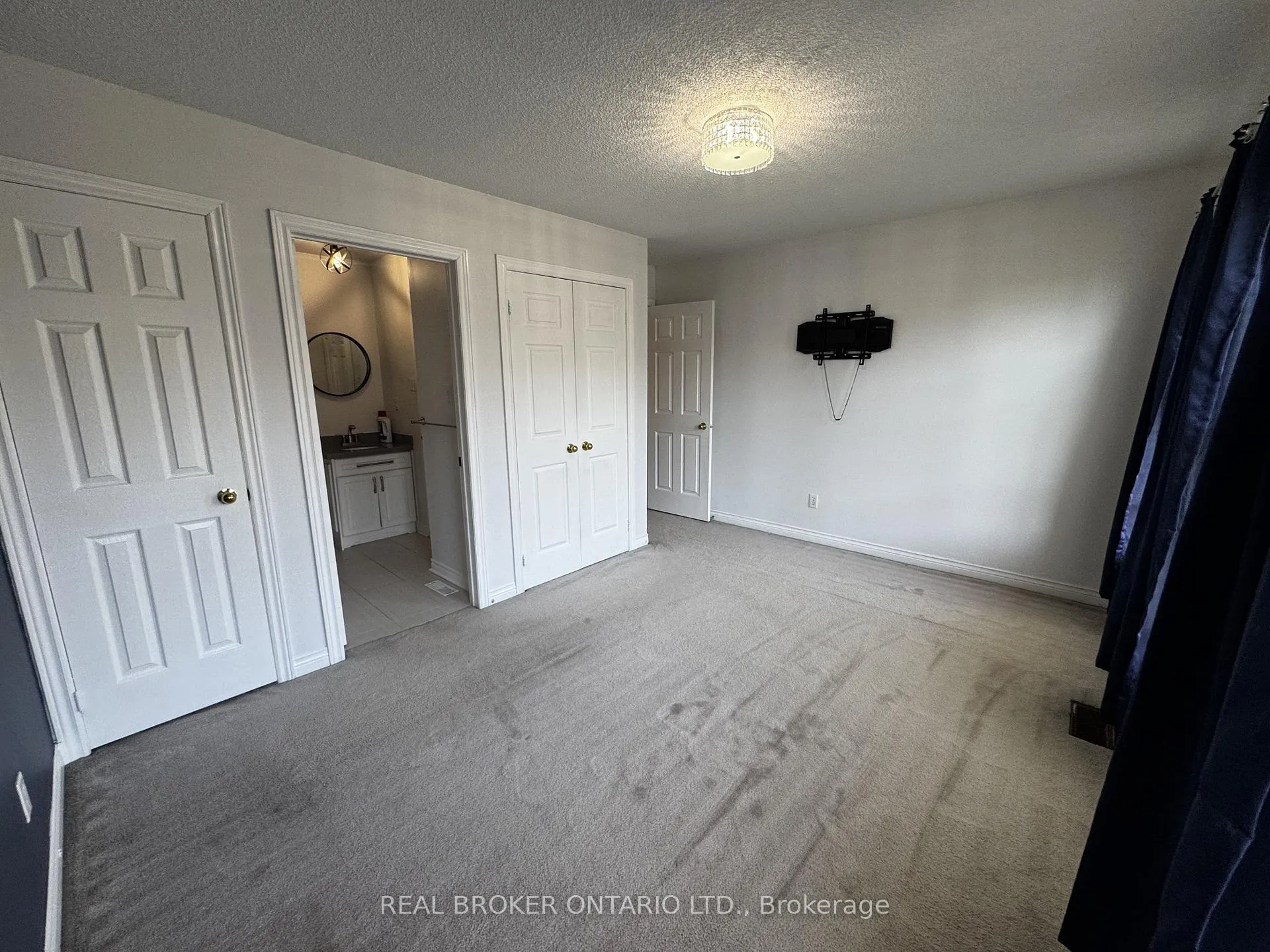 Photo 7 of 72 Wyatt Lane S, Aurora, Bayview Wellington — HOMEH