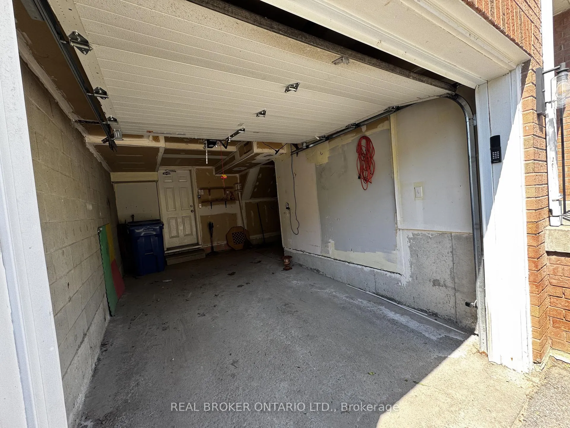 Photo 18 of 72 Wyatt Lane S, Aurora, Bayview Wellington — HOMEH