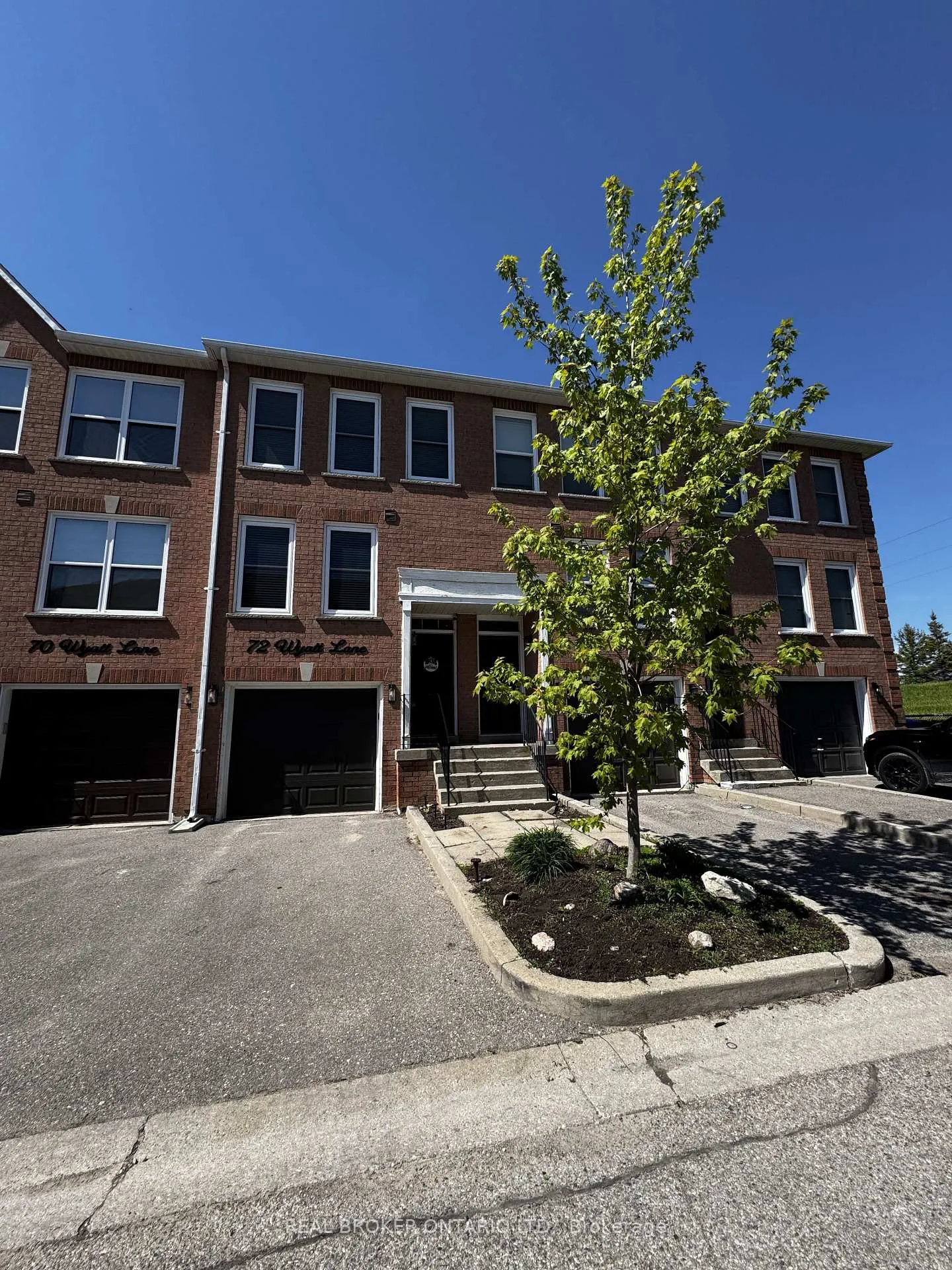 Photo 20 of 72 Wyatt Lane S, Aurora, Bayview Wellington — HOMEH