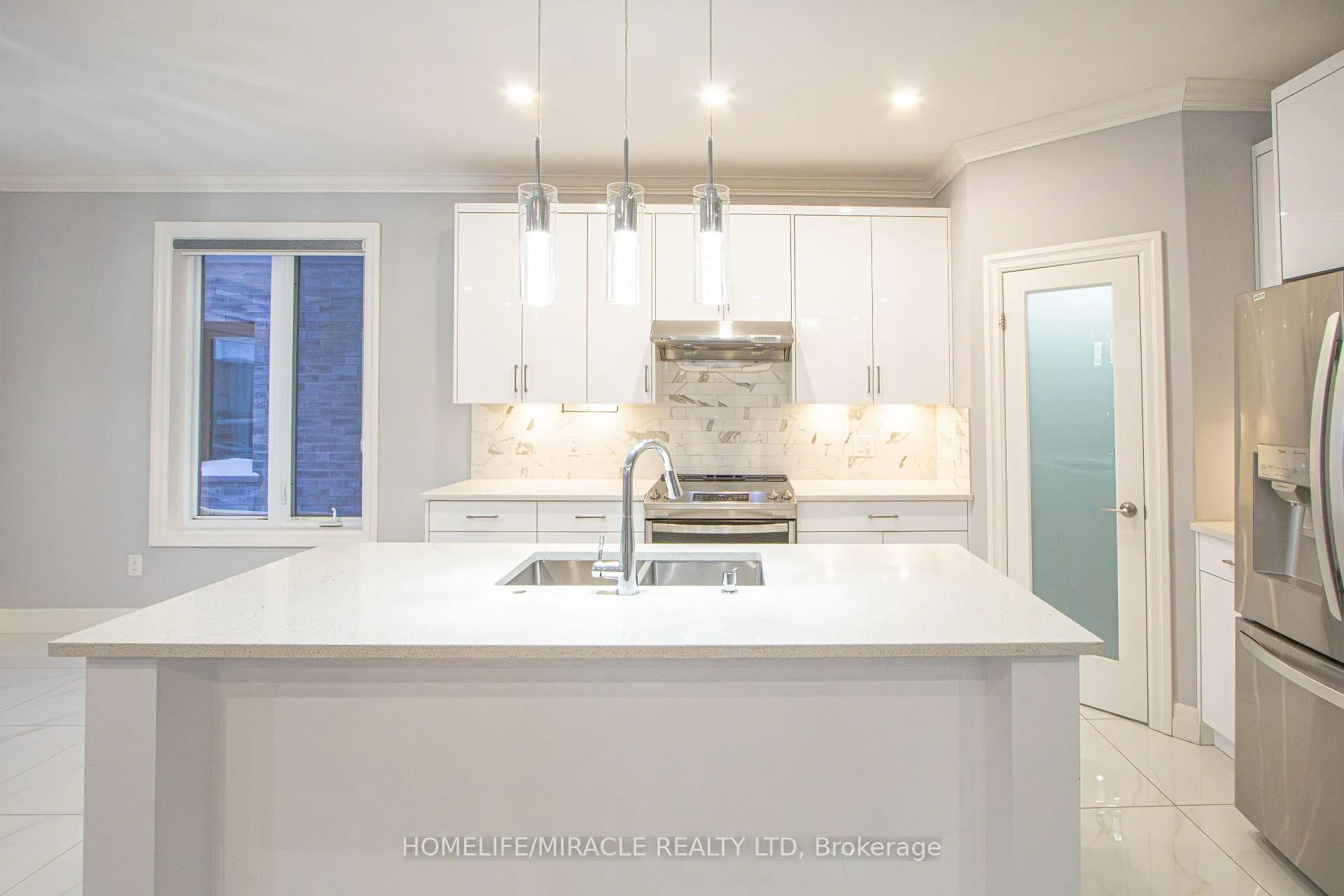 Photo 17 of 2872 Doyle Drive, London, South U — HOMEH