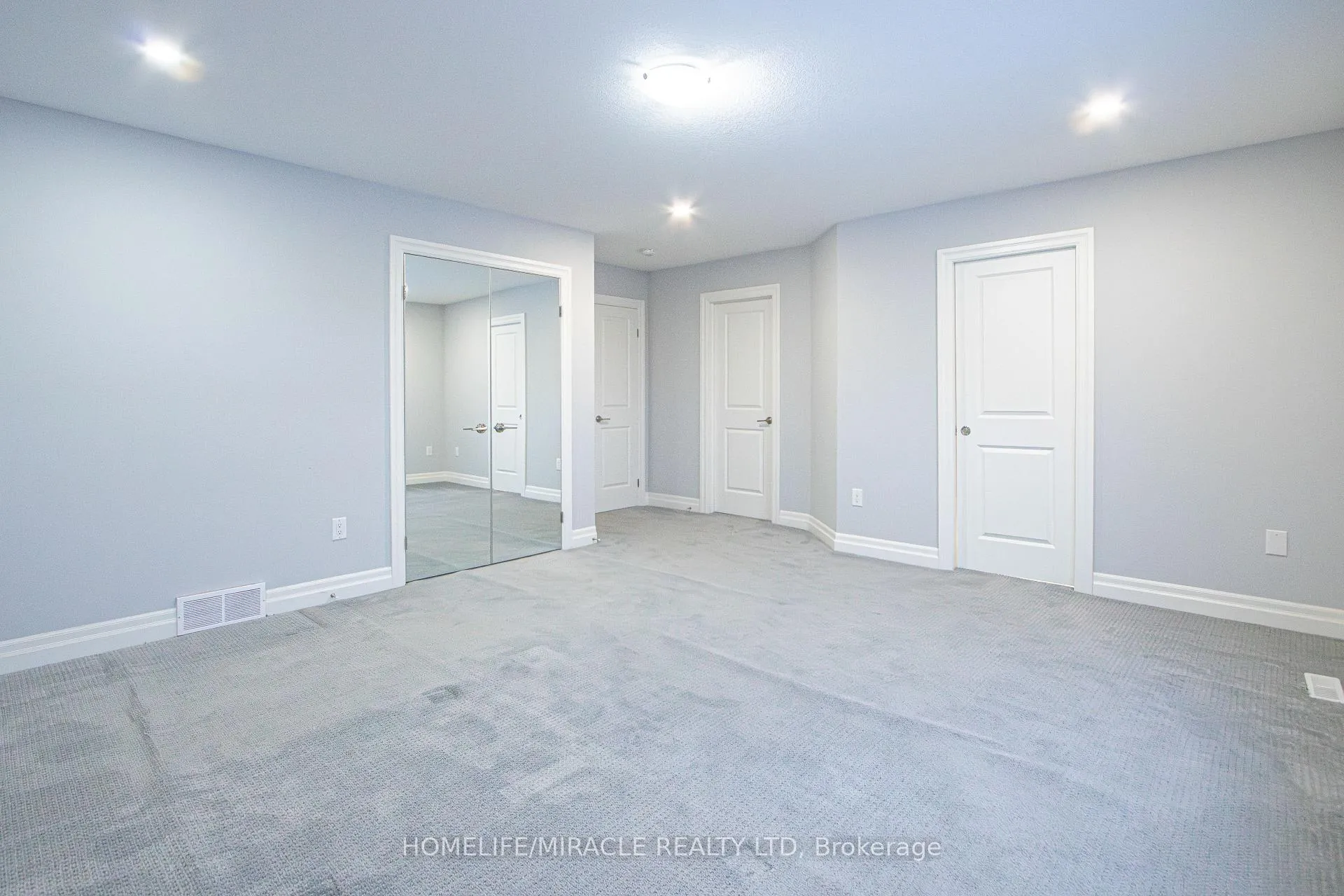 Photo 30 of 2872 Doyle Drive, London, South U — HOMEH