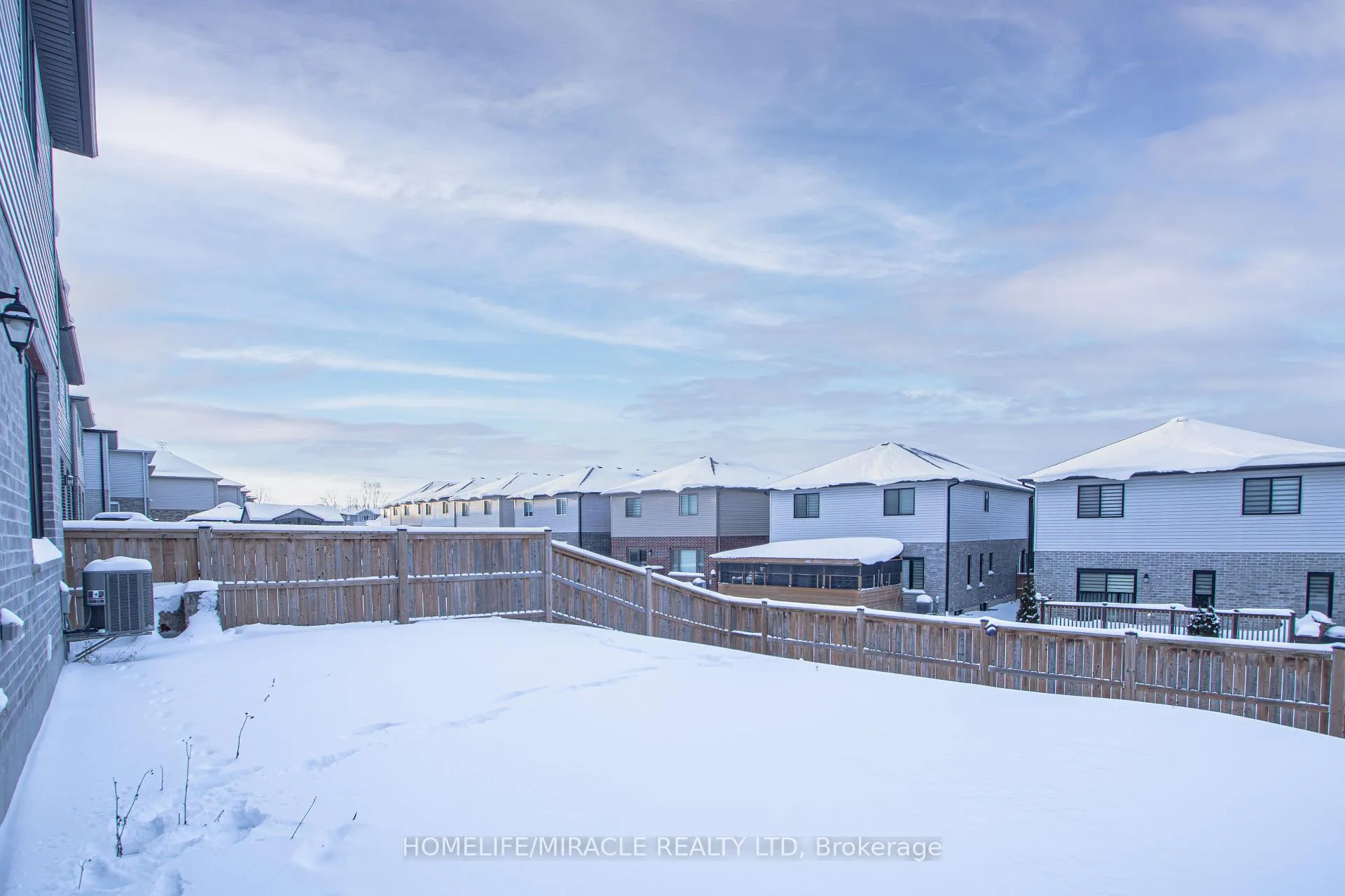 Photo 48 of 2872 Doyle Drive, London, South U — HOMEH