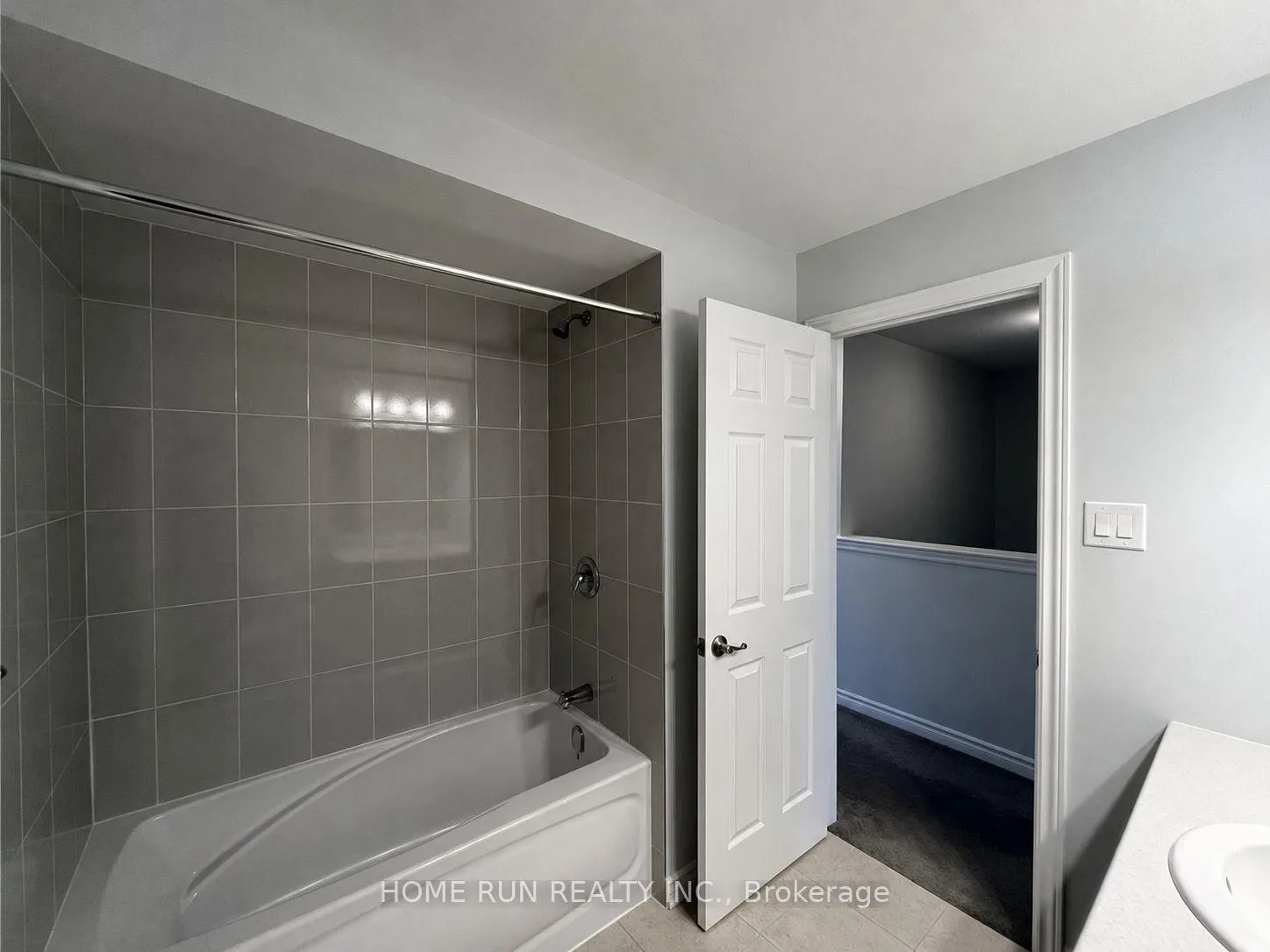 Photo 10 of 412 Cope Drive, Ottawa, Kanata - Emerald Meadows/Trailwest — HOMEH