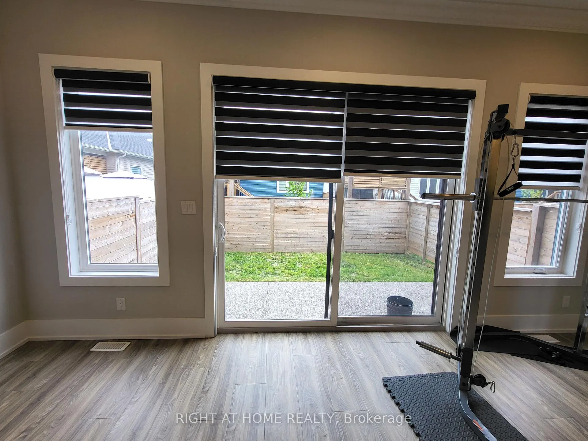 Photo 7 of 1048 Hansler Road, Welland, N. Welland — HOMEH