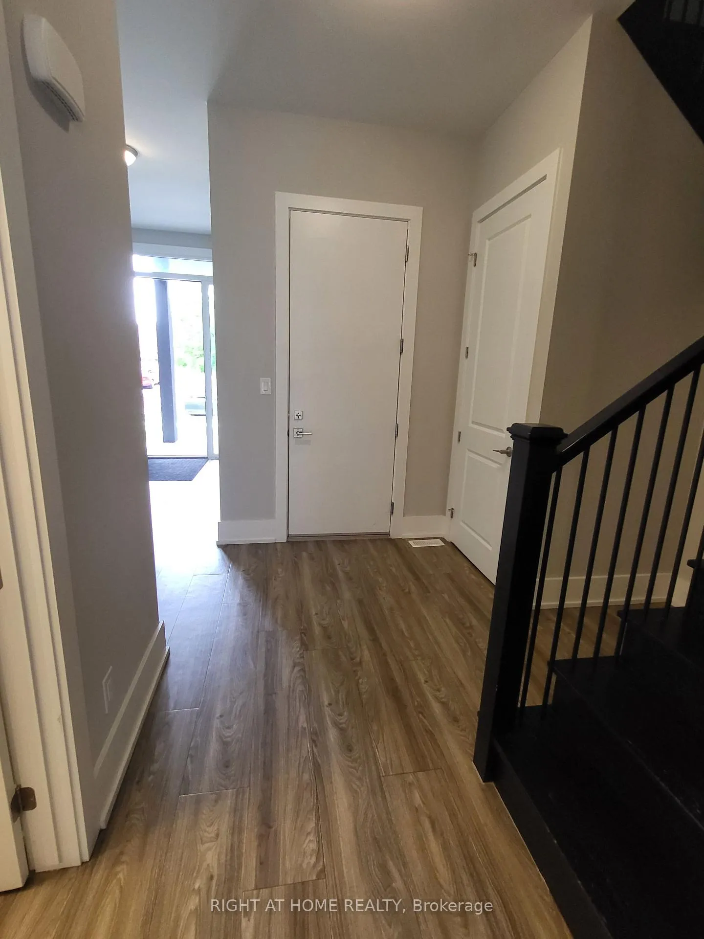 Photo 9 of 1048 Hansler Road, Welland, N. Welland — HOMEH