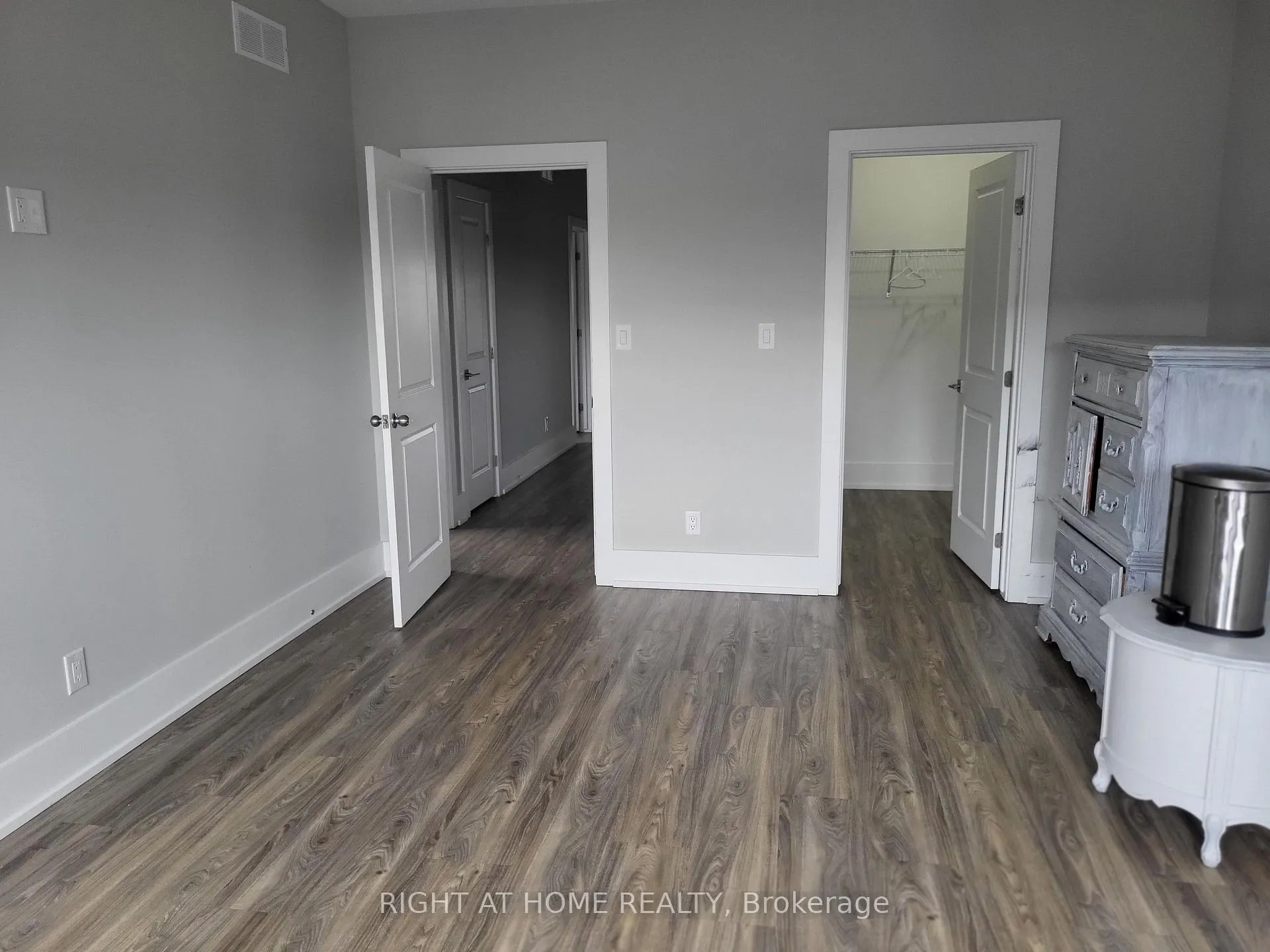 Photo 19 of 1048 Hansler Road, Welland, N. Welland — HOMEH