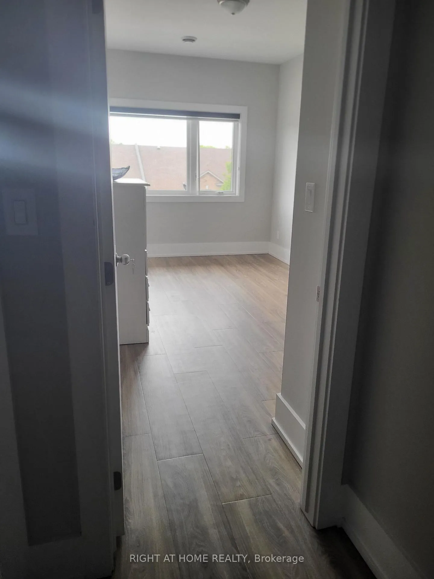 Photo 26 of 1048 Hansler Road, Welland, N. Welland — HOMEH