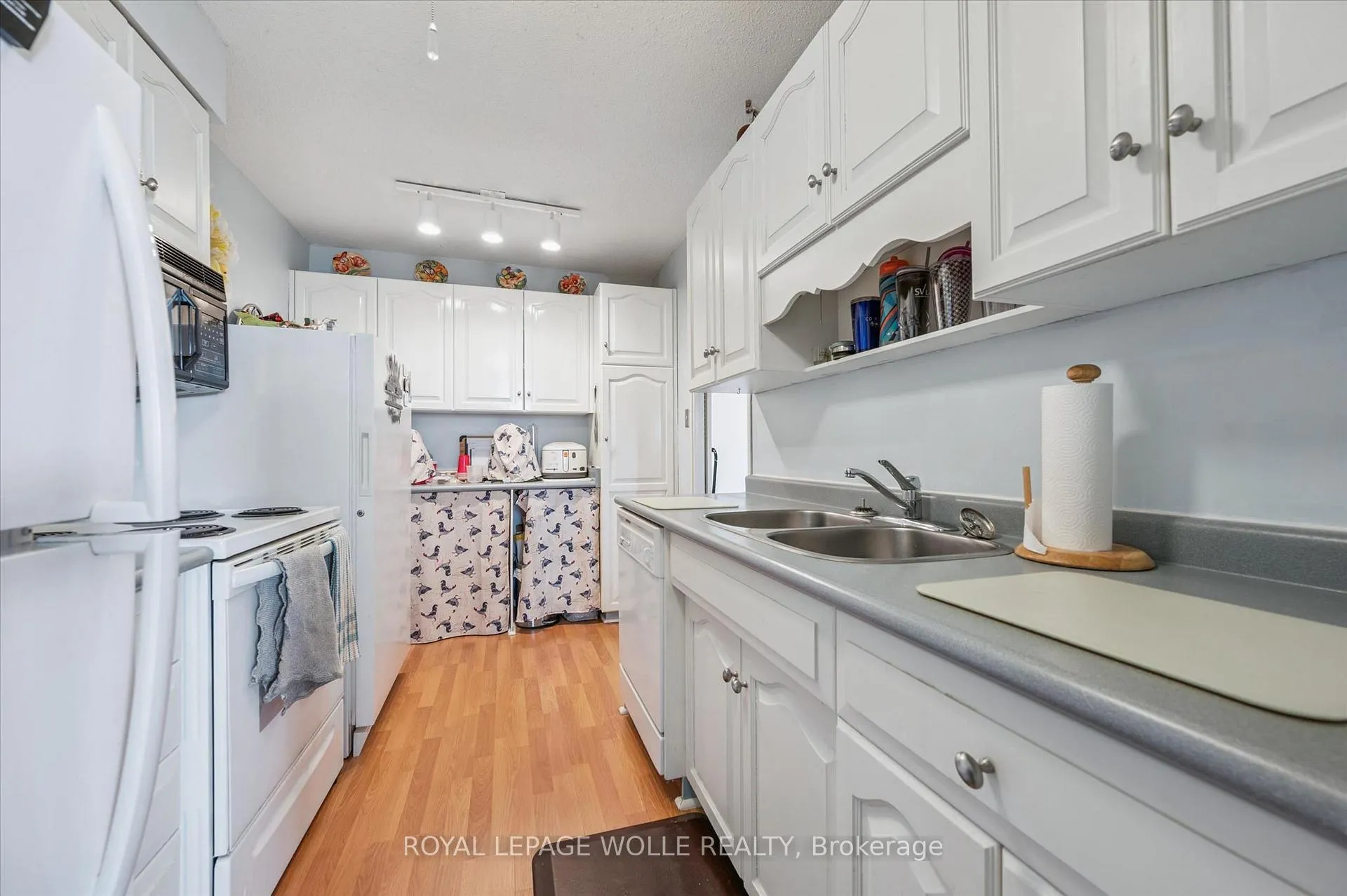 Photo 9 of Unit 1510, 225 Harvard Place, Waterloo, Lincoln Heights — HOMEH