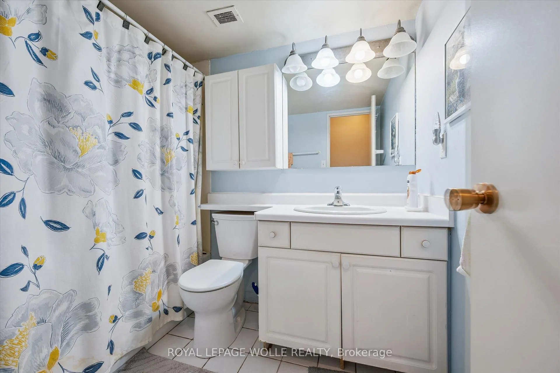 Photo 15 of Unit 1510, 225 Harvard Place, Waterloo, Lincoln Heights — HOMEH