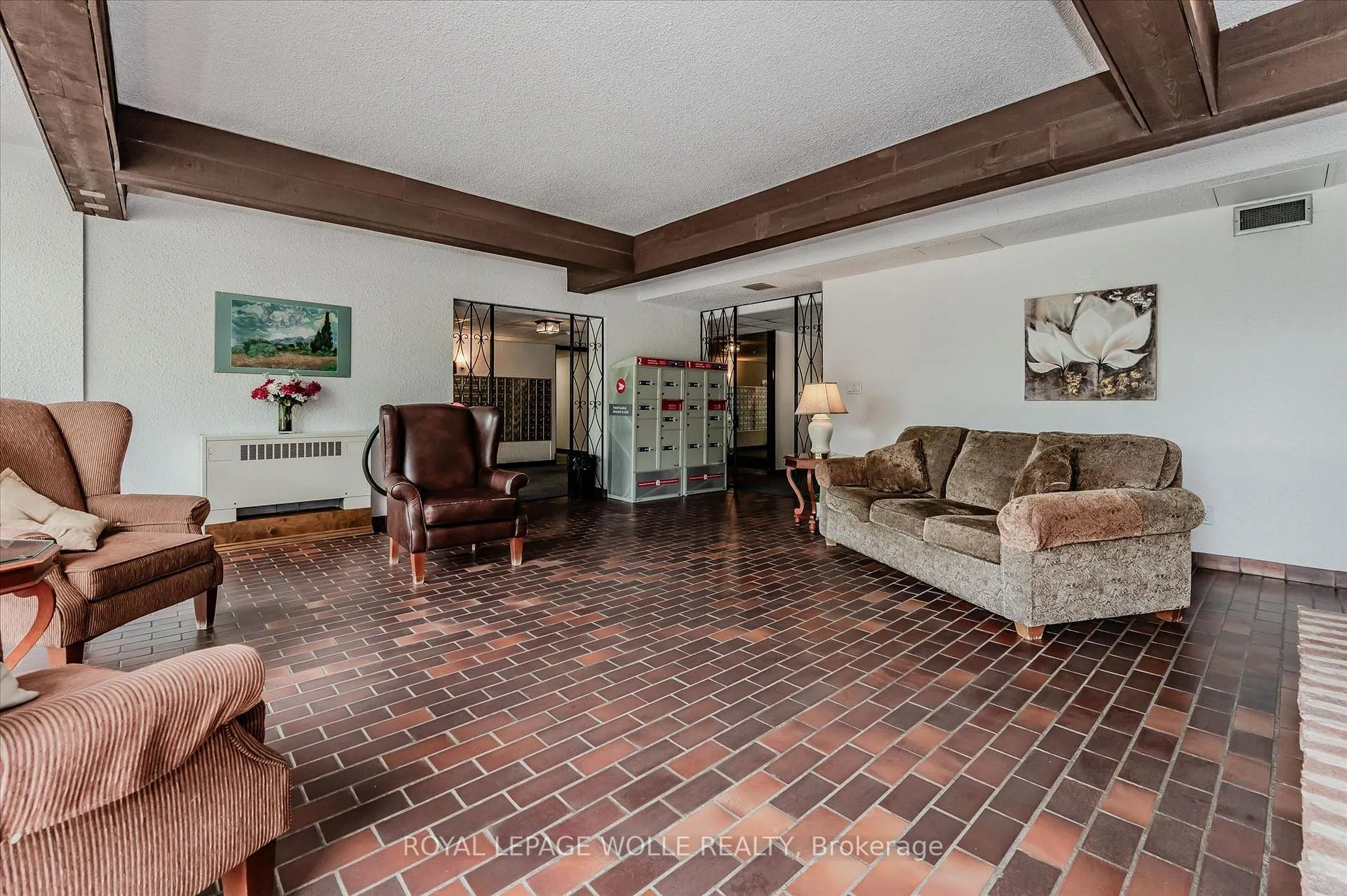 Photo 19 of Unit 1510, 225 Harvard Place, Waterloo, Lincoln Heights — HOMEH