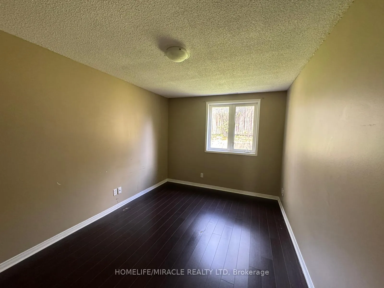 Photo 9 of Unit 7, 565 Kennedy Road, Scarborough, Kennedy Park — HOMEH