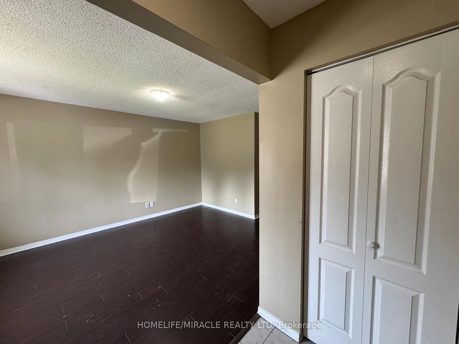 Photo 10 of Unit 7, 565 Kennedy Road, Scarborough, Kennedy Park — HOMEH