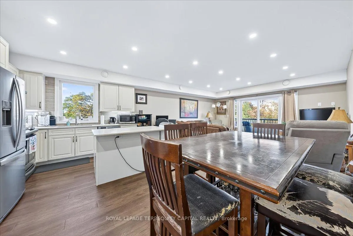 Photo 22 of 30 Indianola Crescent, Wasaga Beach — HOMEH