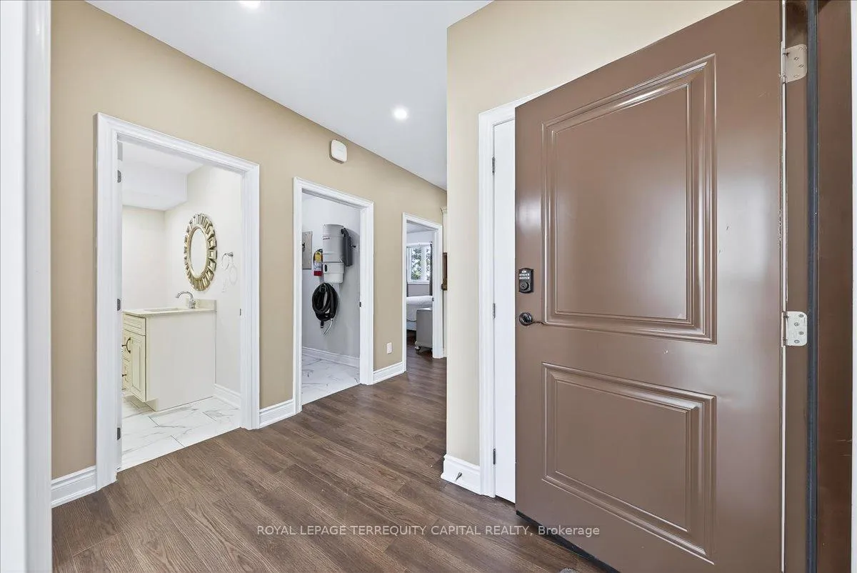 Photo 24 of 30 Indianola Crescent, Wasaga Beach — HOMEH