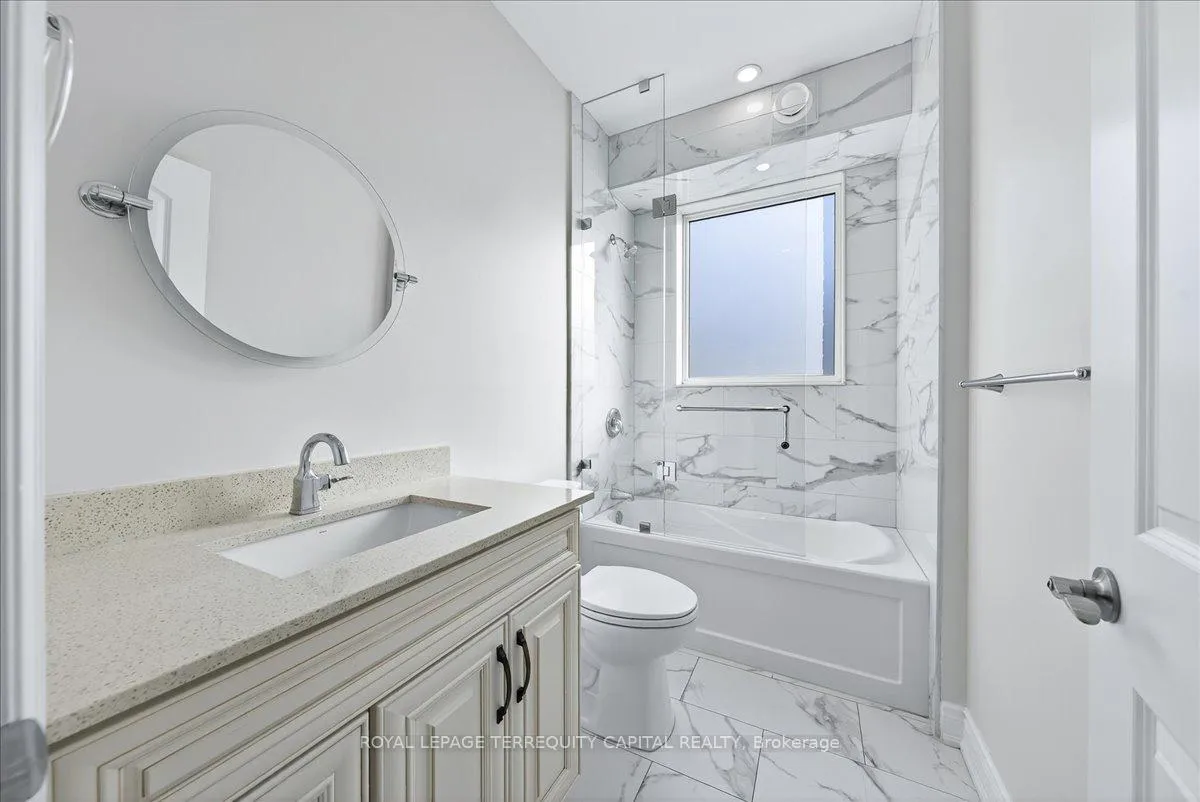 Photo 36 of 30 Indianola Crescent, Wasaga Beach — HOMEH