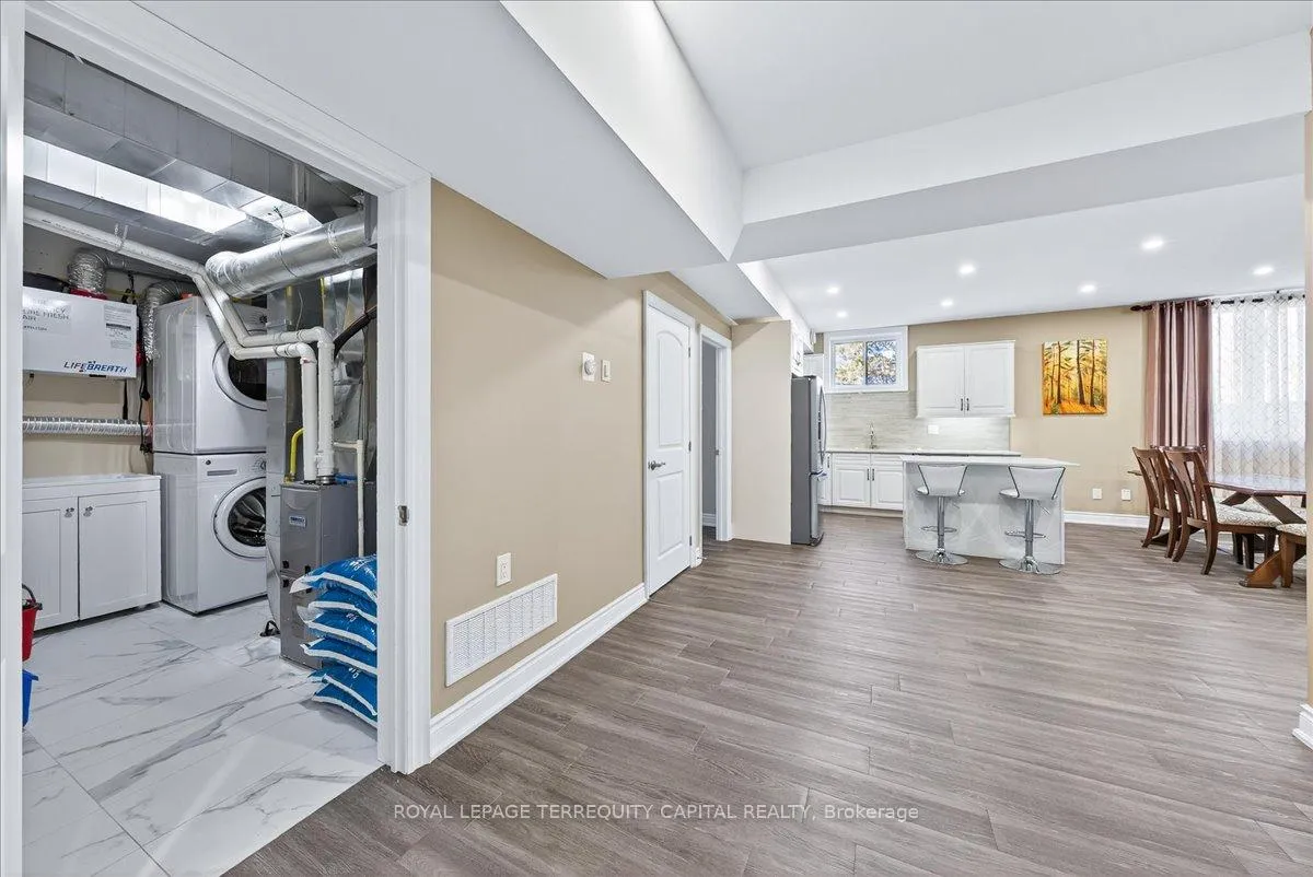 Photo 52 of 30 Indianola Crescent, Wasaga Beach — HOMEH